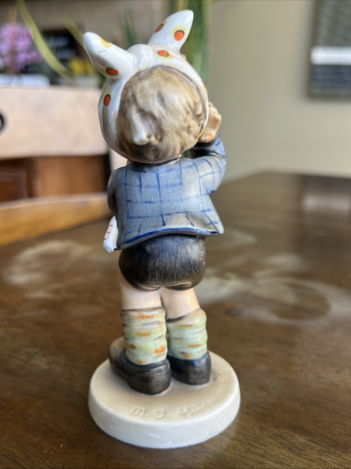 Rare Hummel Goebel Boy With Toothache 217 Figurine TMK 2 Full Bee – 1950 1959
