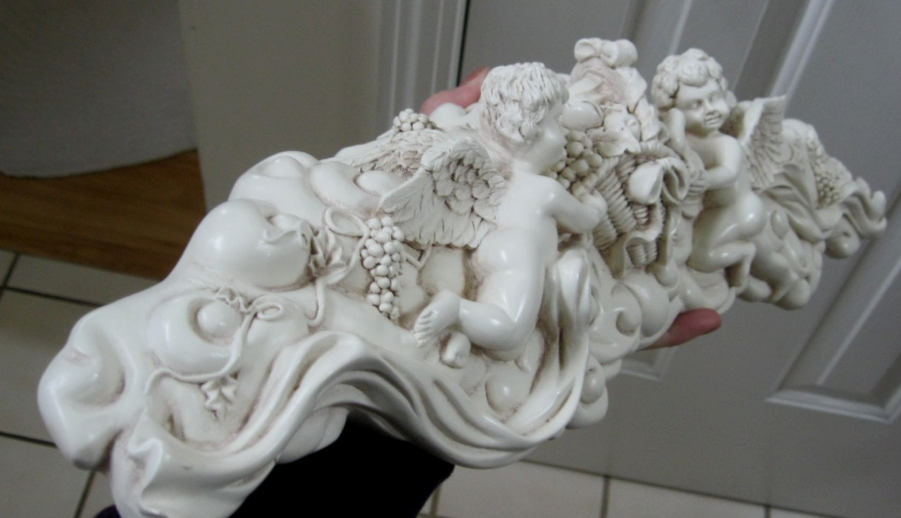 Wang’s Int’l Inc. Embossed Victorian Style White Cherubs & Flowers Wall Decor