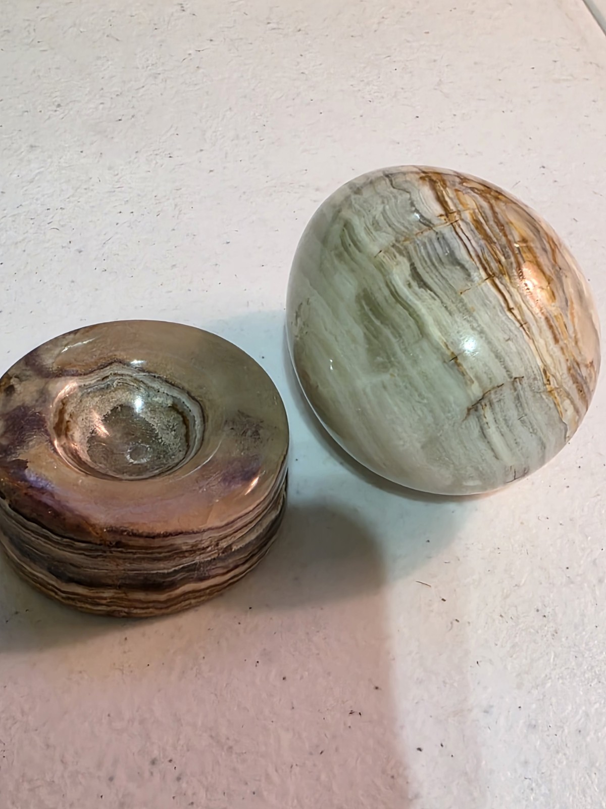 Alabaster Marble Granite Polish Egg Subtle Tan Color Natural Agate And Stand 3.5