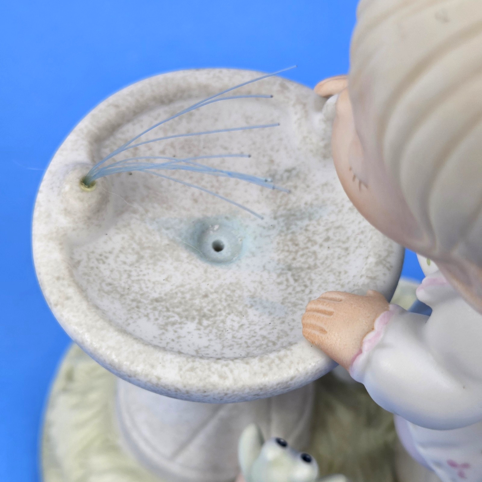 Precious Moments “Your Love Is So Uplifting” Figurine