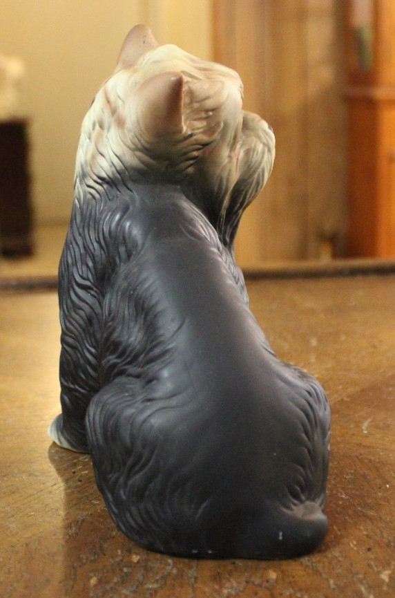 Vintage UCGC Ceramic Yorkshire Yorkie Terrier Dog Puppy Figurine 7″ Tall 1.lb