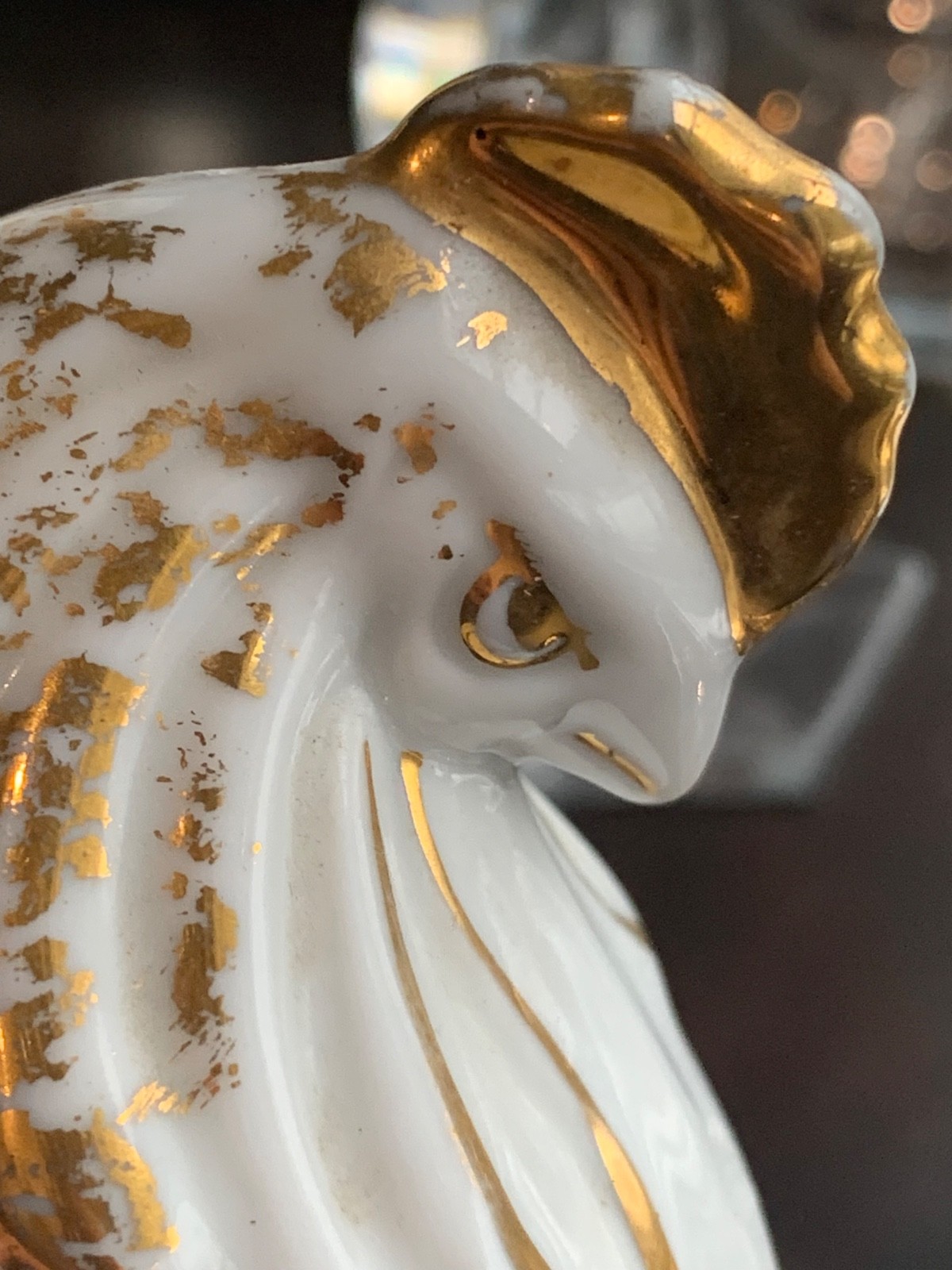 ROOSTER FIGURINE IN WHITE PORCELAIN WITH SHINY GOLD ACCENTS-VINTAGE AND UNMARKED