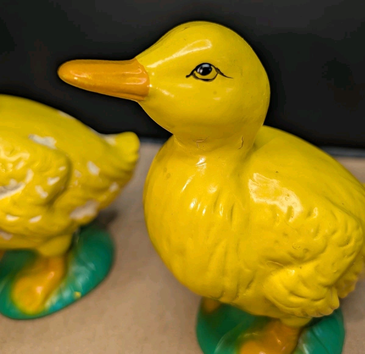 Vntg 1930s Duckling Pair Carnival Chalkware (Read) Countrycore Cottagecore