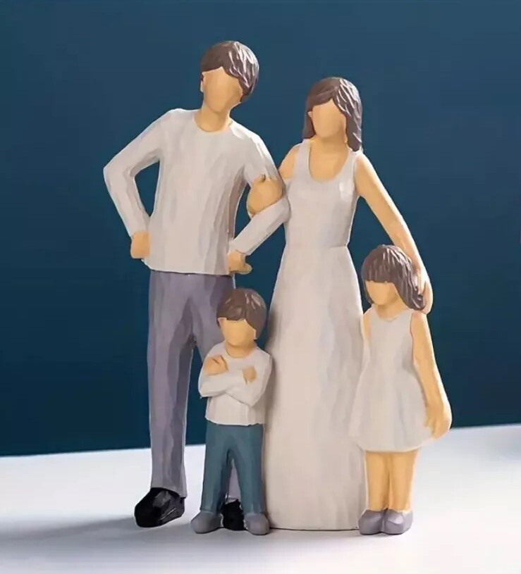 Family Of 4 (Willow Tree Inspired) Hand Painted Figurine Mom Dad Daughter Son