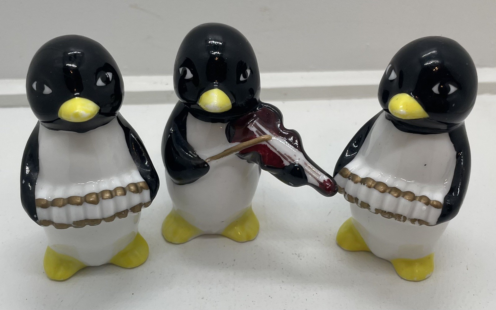 Lot of 3 – Ceramic Musical Penguins – 3 inches Tall – Too Cute!