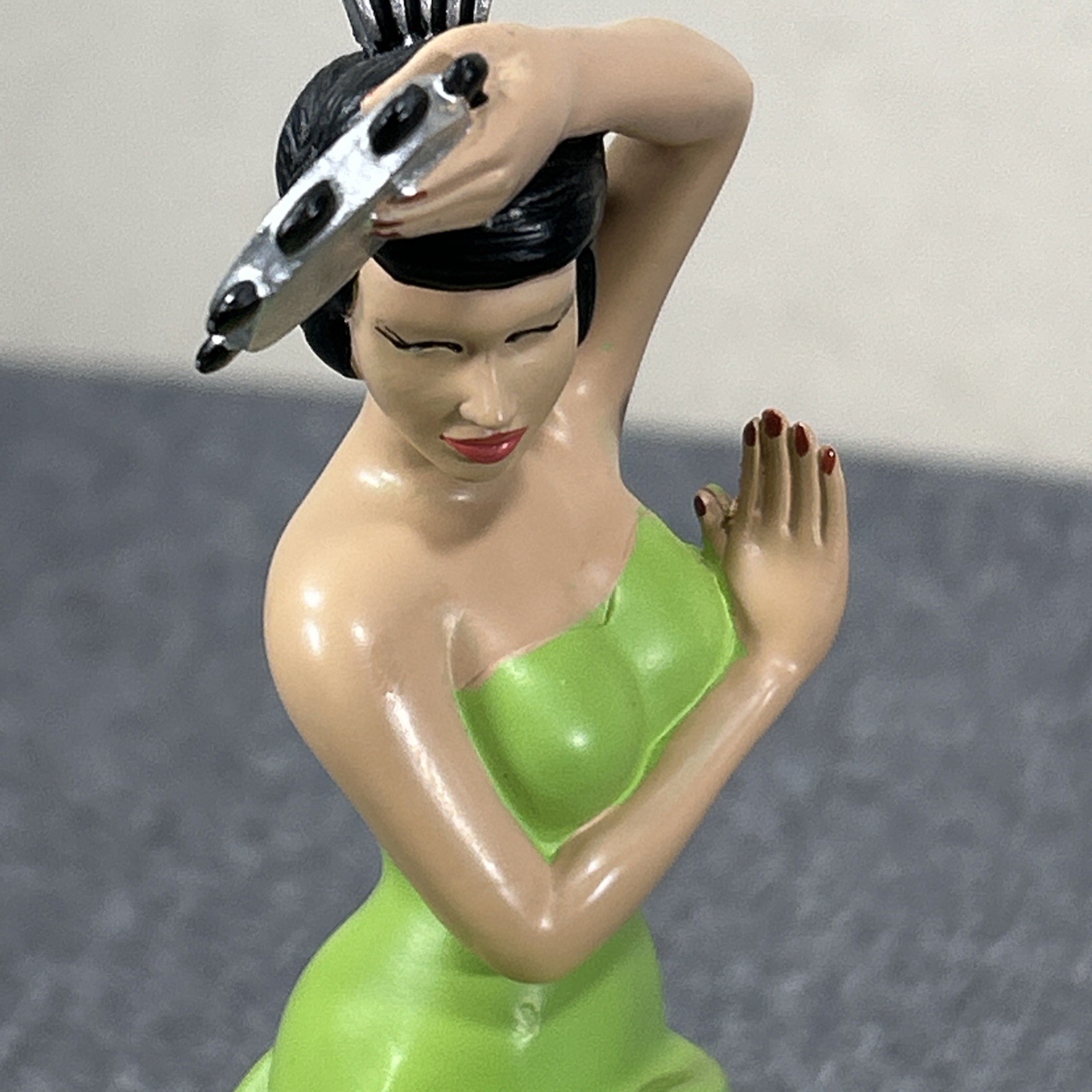 Fiesta Fiestaware Flamenco Dancing Lady Tambourine Figurine Green 2010 6.25″