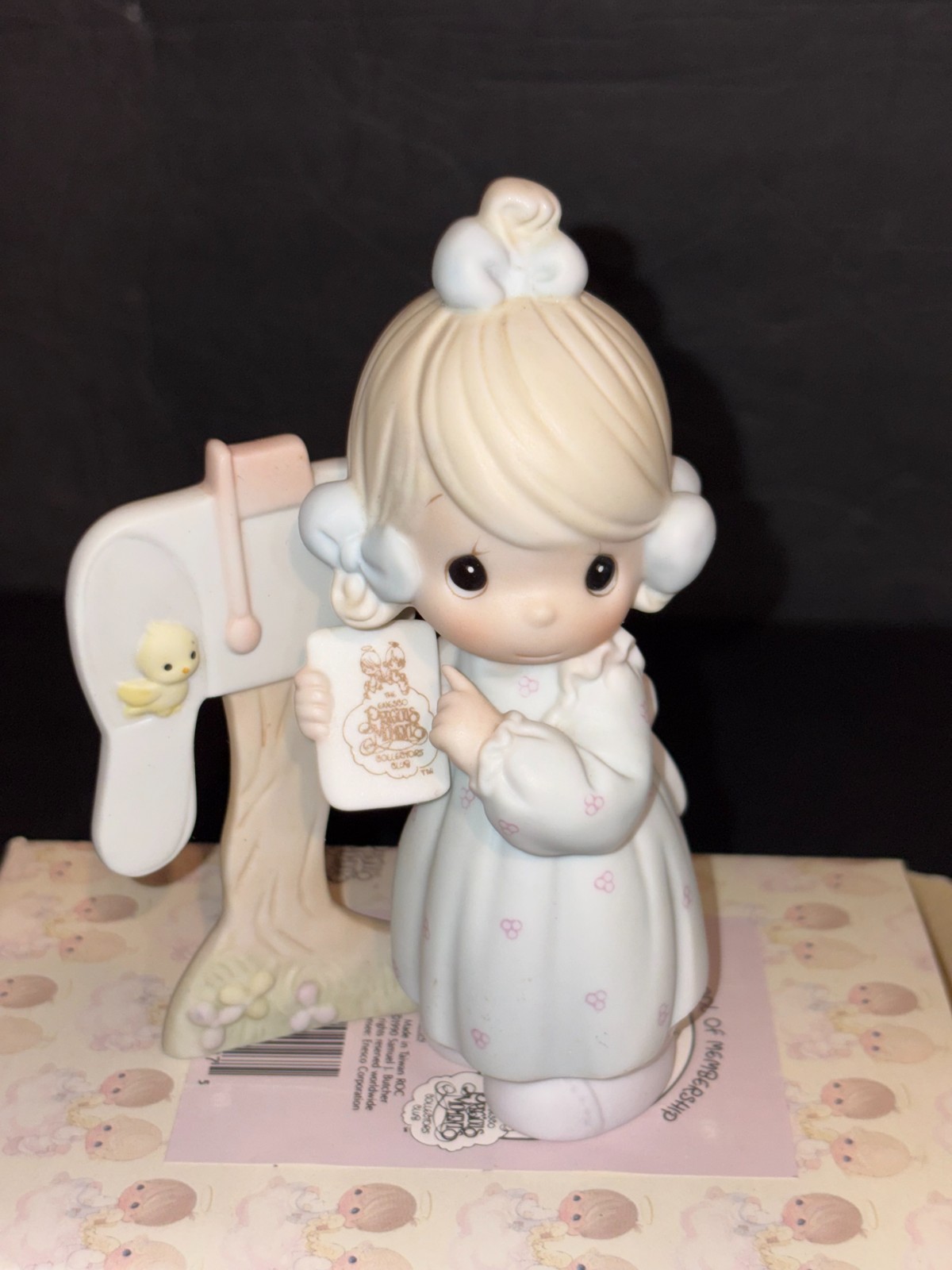 Precious Moments “Sharing The Good News Together” #C0011 Figurine W/Box 1991