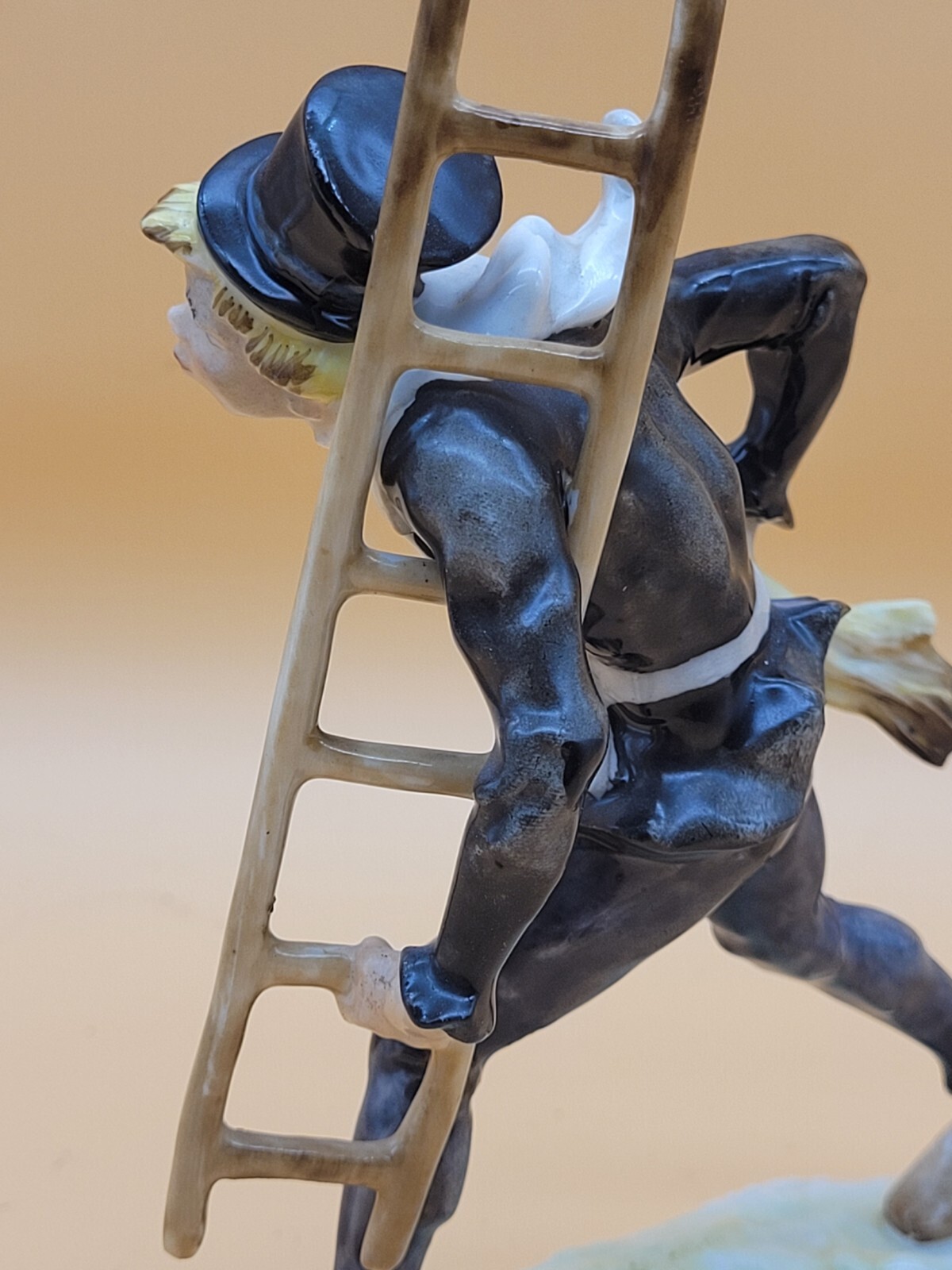 LORENZ HUTSCHENREUTHER KARL TUTTER CHIMNEY SWEEP MAN FIGURINE VINTAGE GERMANY