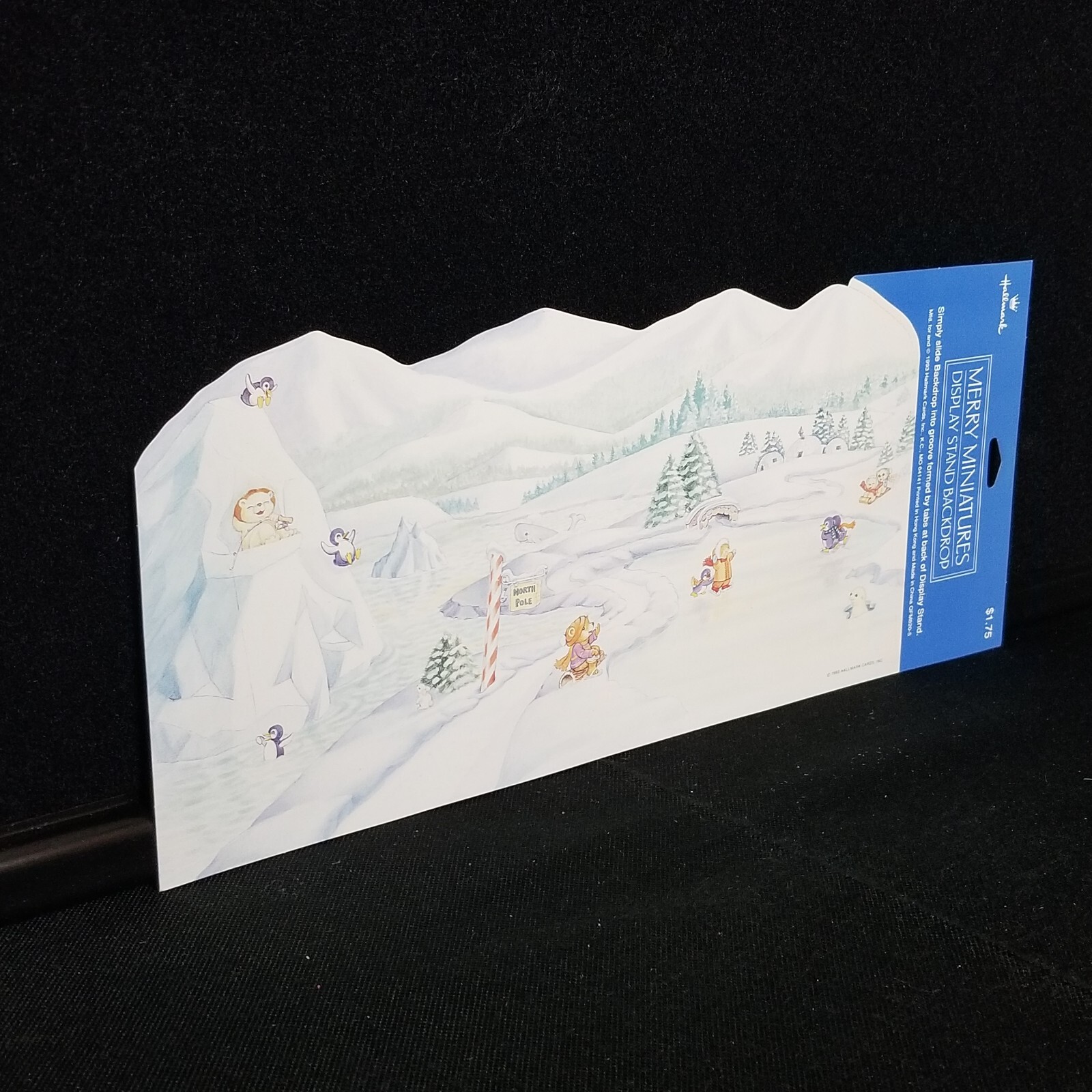 Vintage 1993 Hallmark Merry Miniatures Christmas Display Stand Backdrop NOS