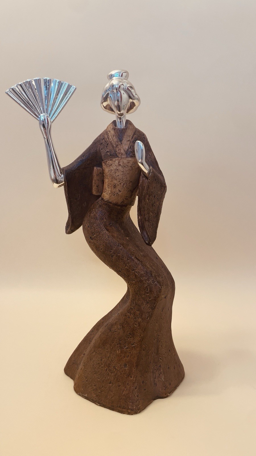 Miro Madrid Collection – Statue of a lady (Dama Figurine) Collector’s Edition