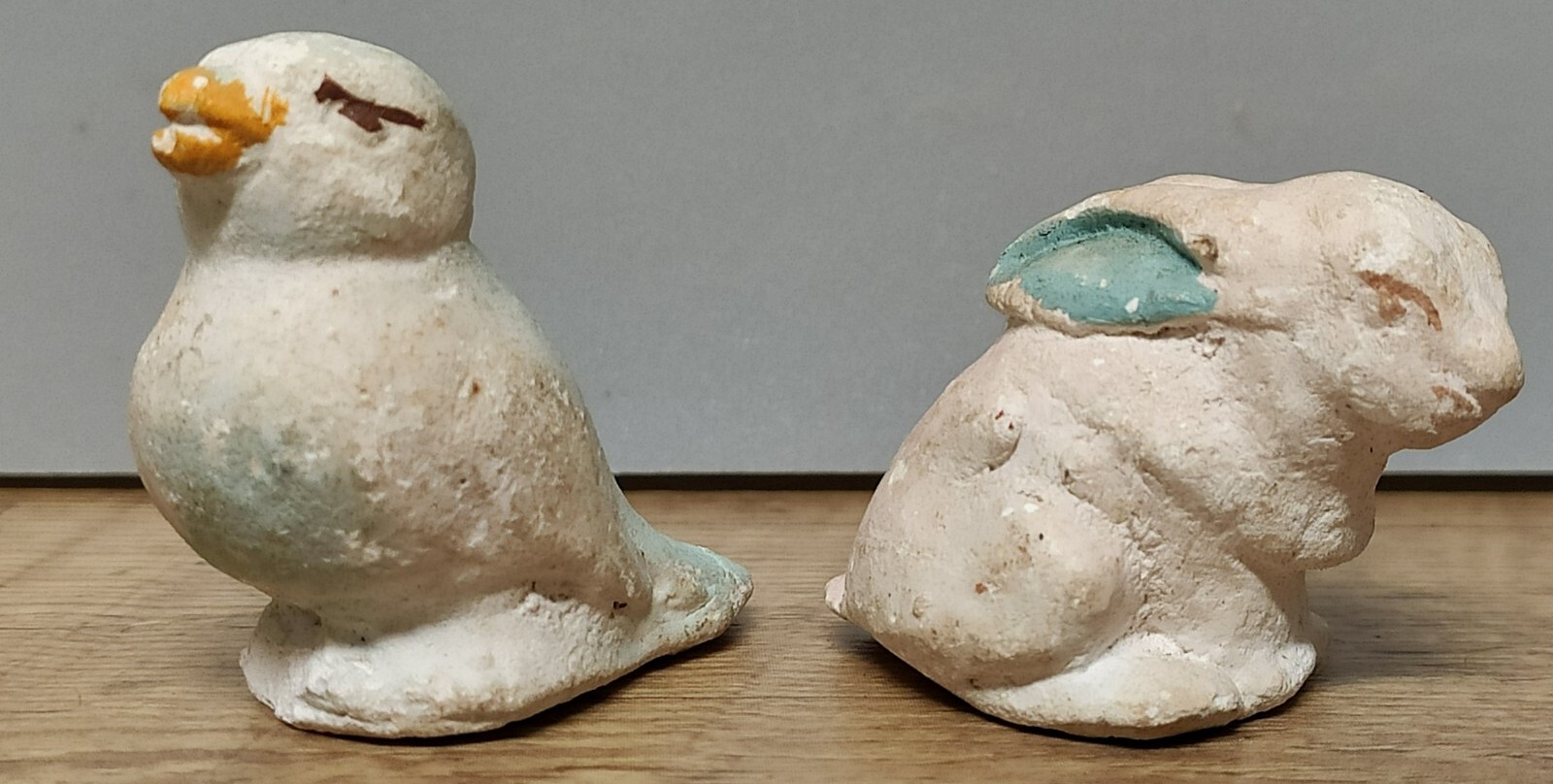 Chalkware Plaster 1¼” Tall Bird And 1″ Tall Bunny