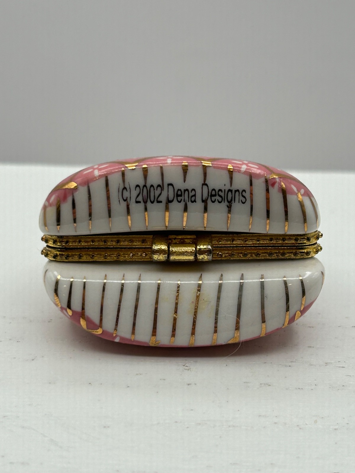 Adorable Dena Design Porcelain Purse Shaped Trinket Box