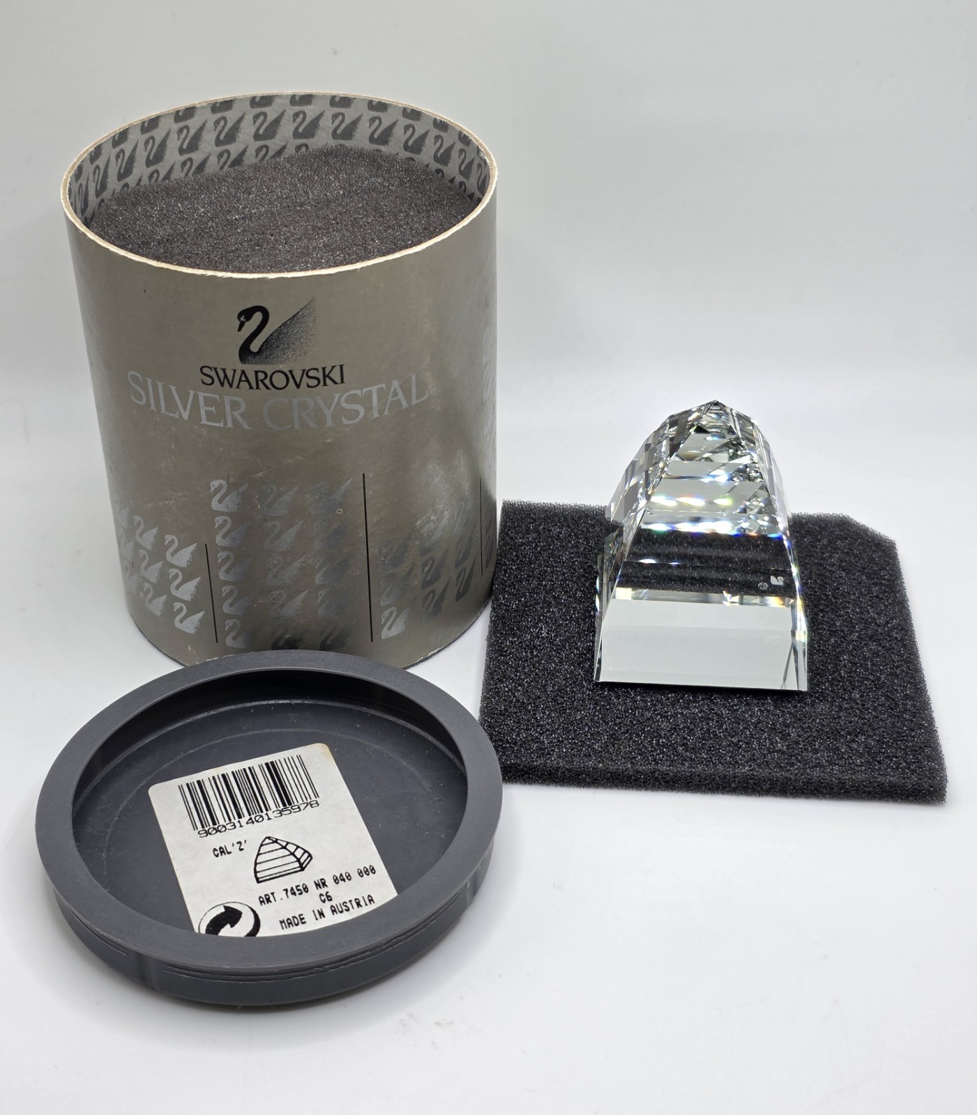 SWAROVSKI Clear CAL Z 40mm PYRAMID Paperweight Figurine 7450 040 000 MIB