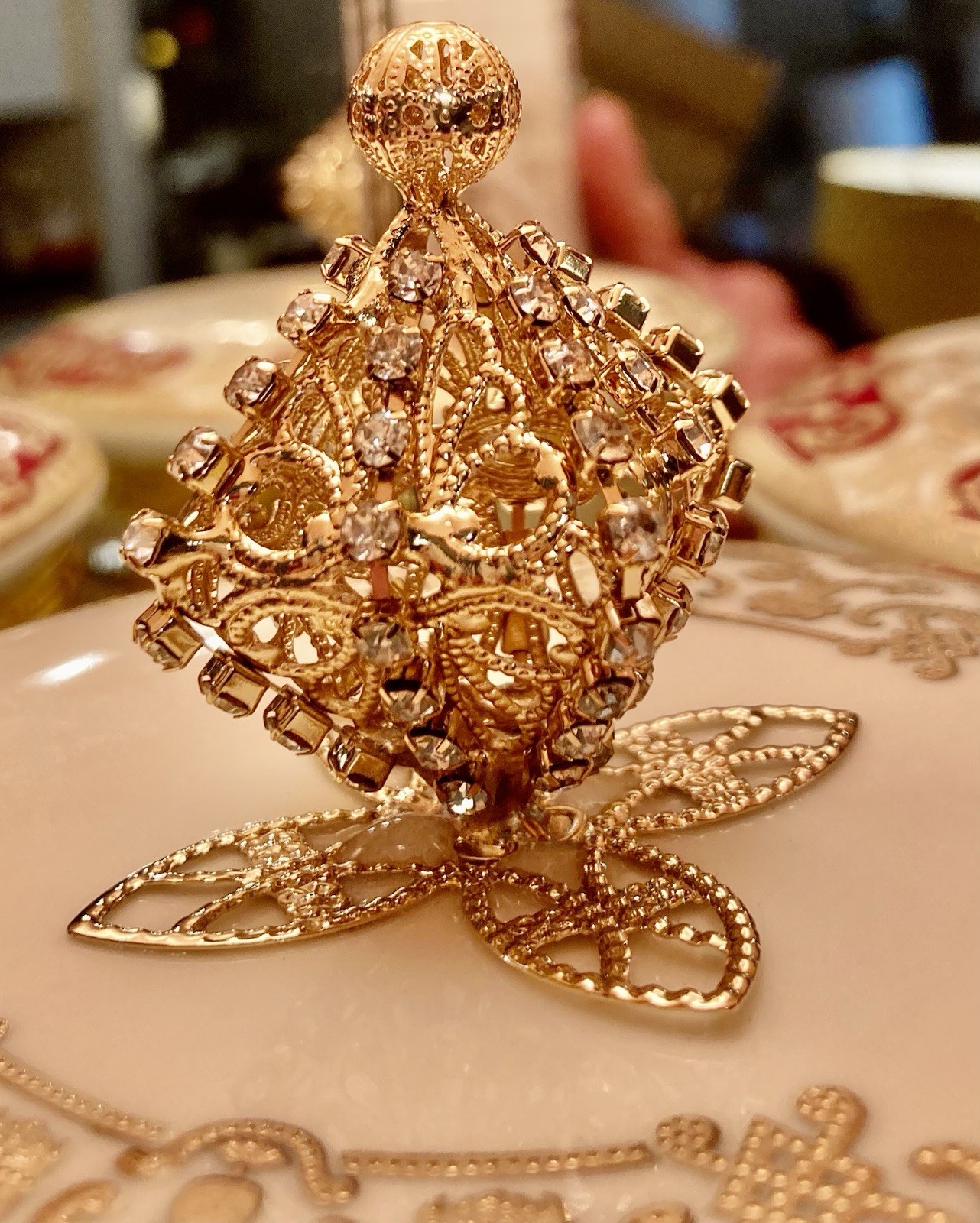 Caroline Porcellane Factory Italy Gold Filigree Enameled Hinged Box “Pristine”