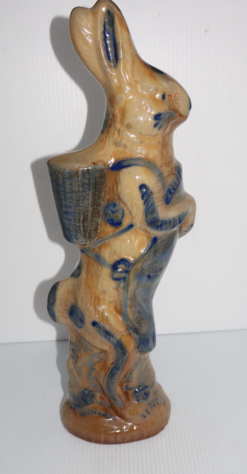 1994 BBP BEAUMONT BROTHERS POTTERY 17 1/2″ BLUE SALT GLAZED BUNNY RABBIT