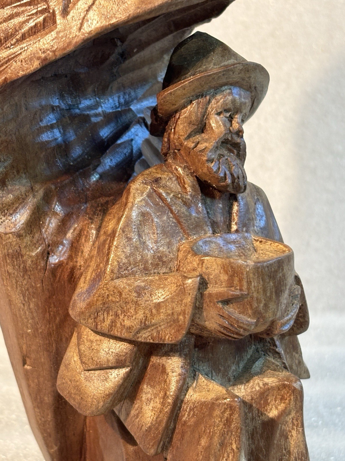 Quebec Canadian Wood Carving Of Old Man Hobo Traveler Artisan Hand-Carved
