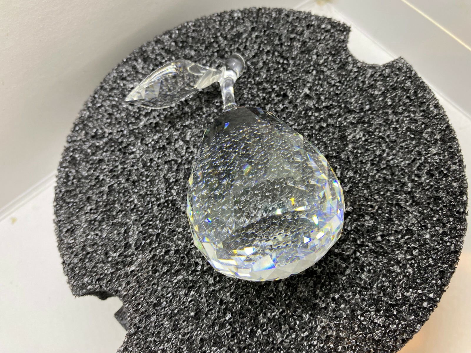 Swarovski Crystal Sparkling Fruit Pear Figurine 7476 NR 000 002 W/Box – Retired