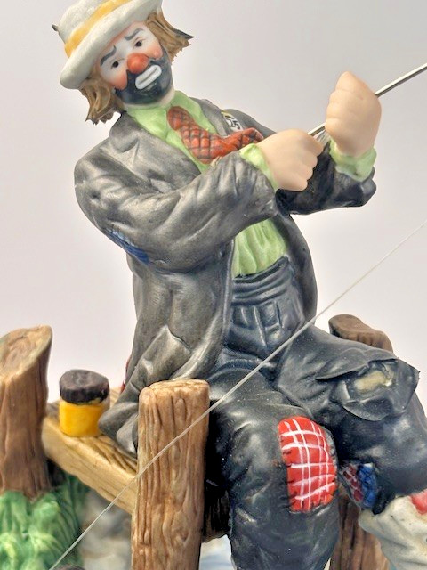 Emmett Kelly Jr Clown “Catch of the Day, #10066 SIGNED Miniature Collectible