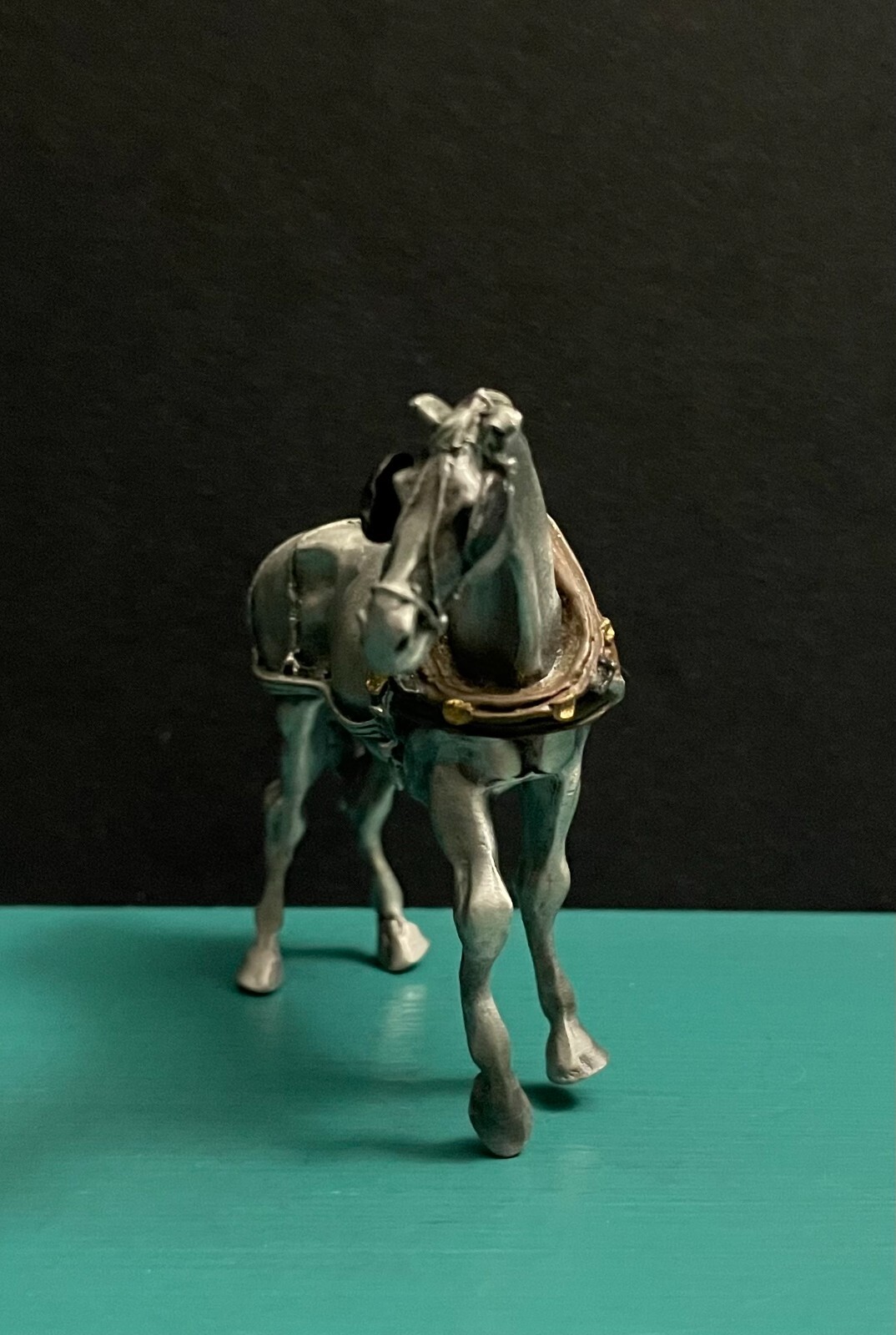 Hudson Pewter Christmas Village Santa Sleigh Draft Horse Animal Diorama Figurine