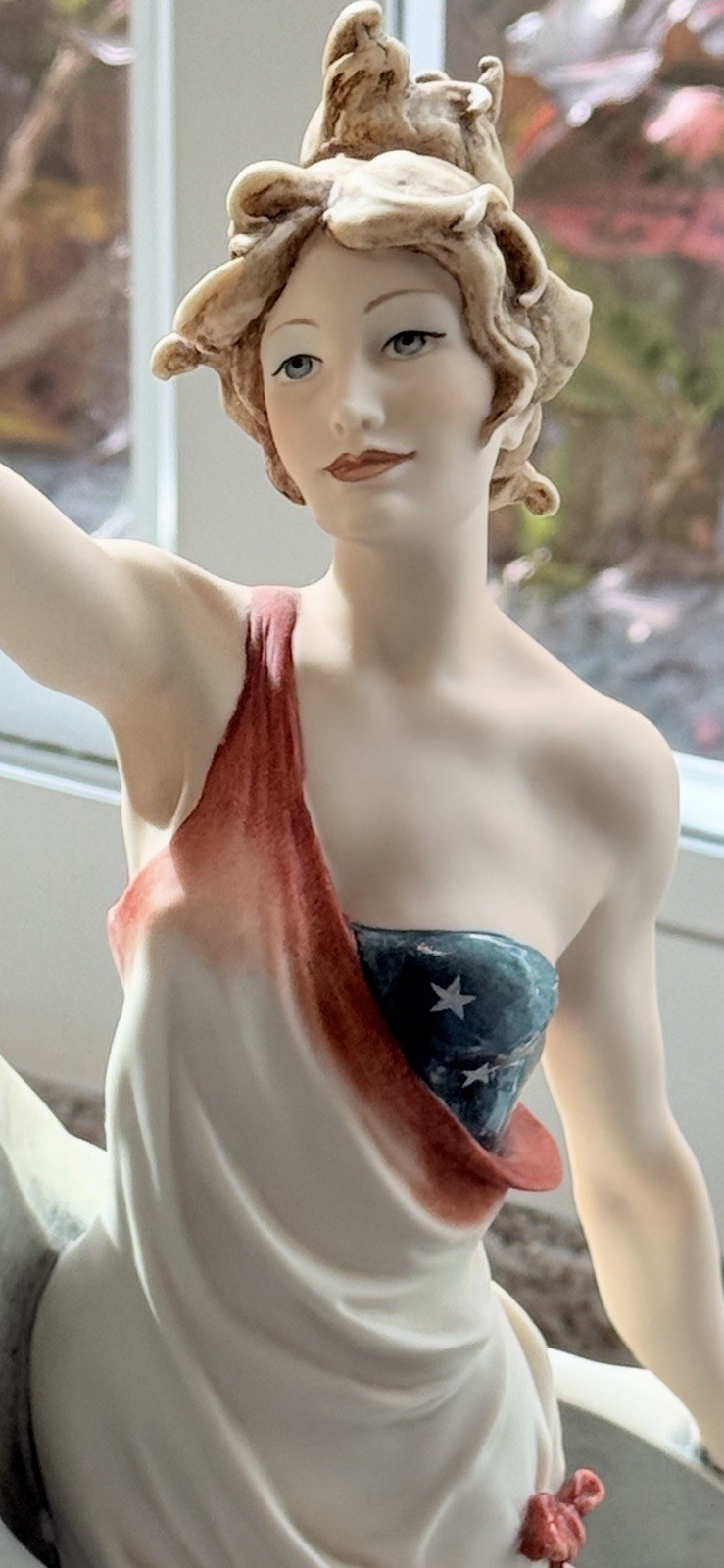 Florence Giuseppe Armani Lady Liberty Limited Edition Porcelain Figurine 86/5000