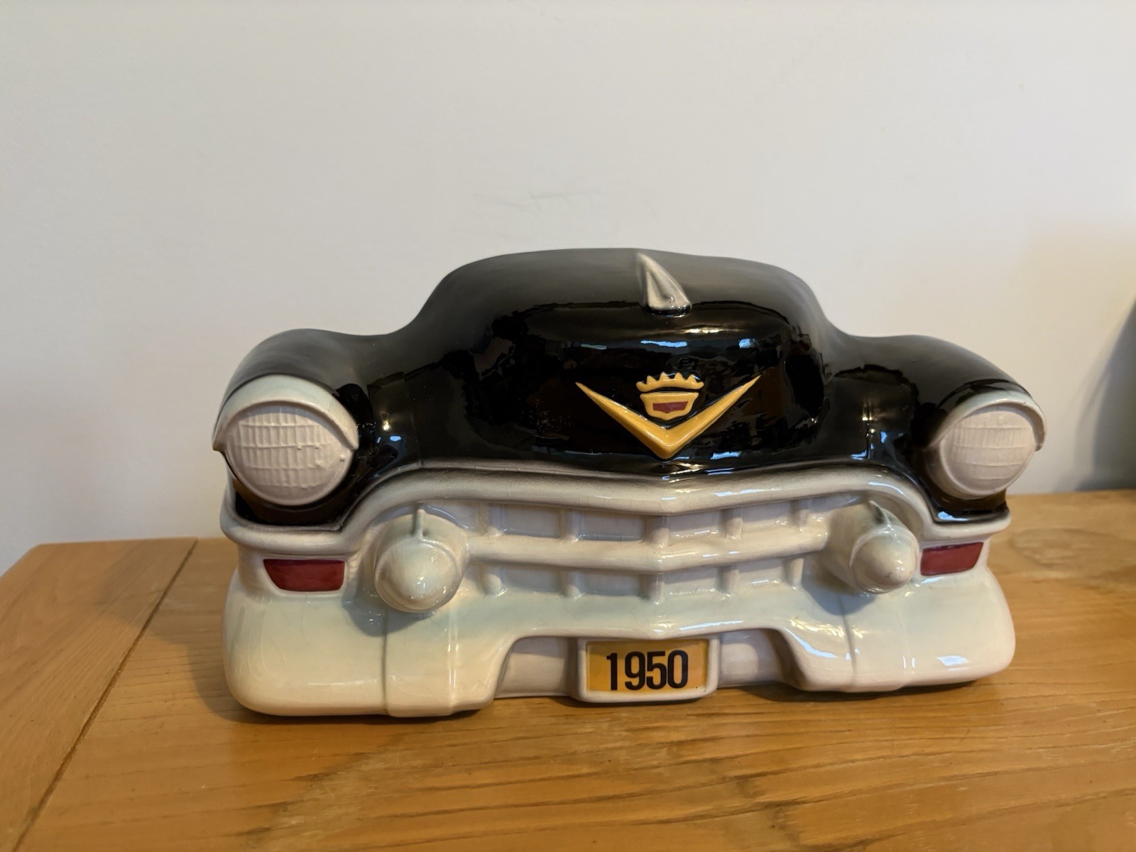 Vintage 1950s Ceramic Car Front Figurine Glossy Black/White w/Gold Red