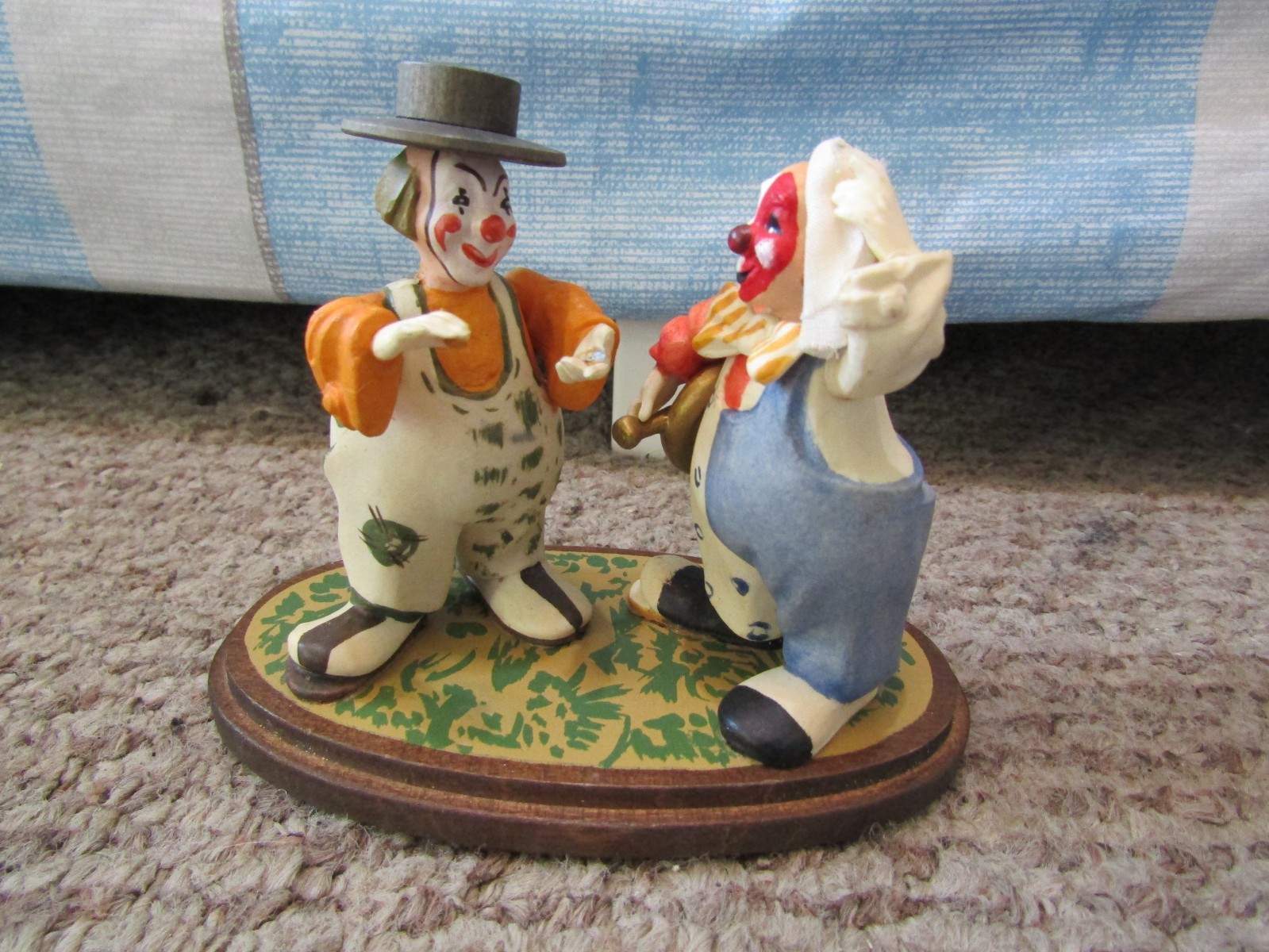 Adorable Vintage ANRI Pair of Clowns Figurine Tagged Underneath