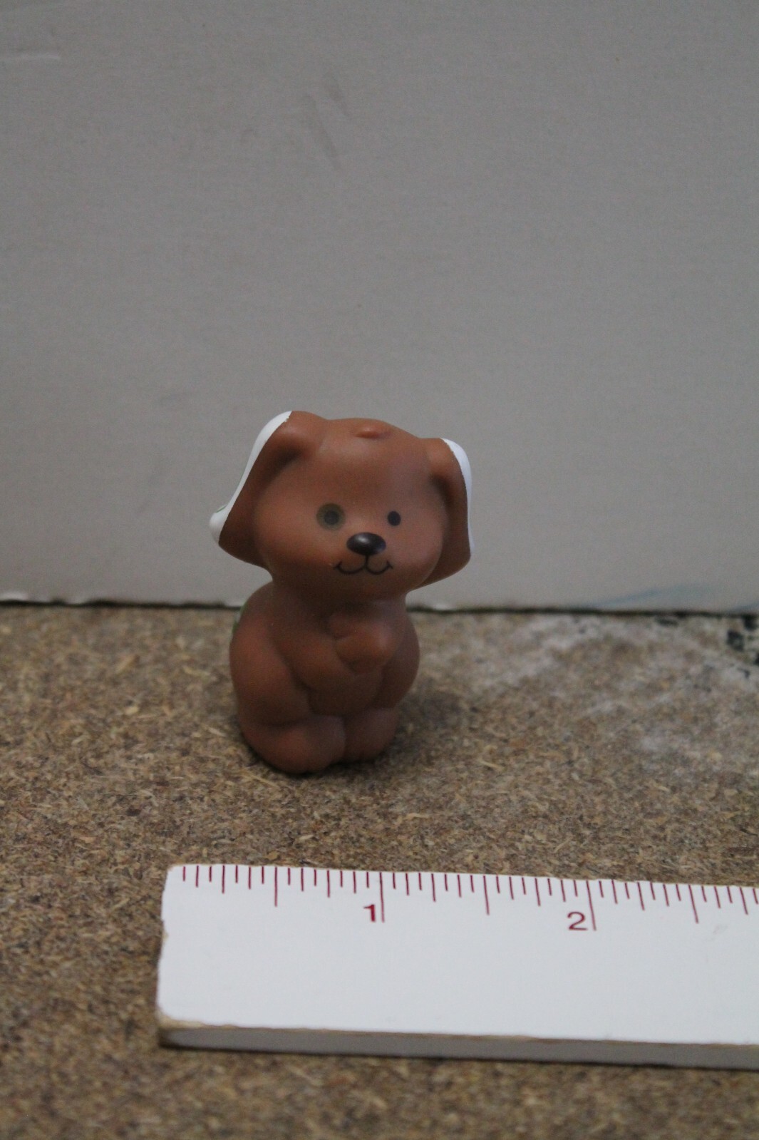 Strawberry Shortcake, Huckleberry Pie brown dog pet VINTAGE 2″ tall