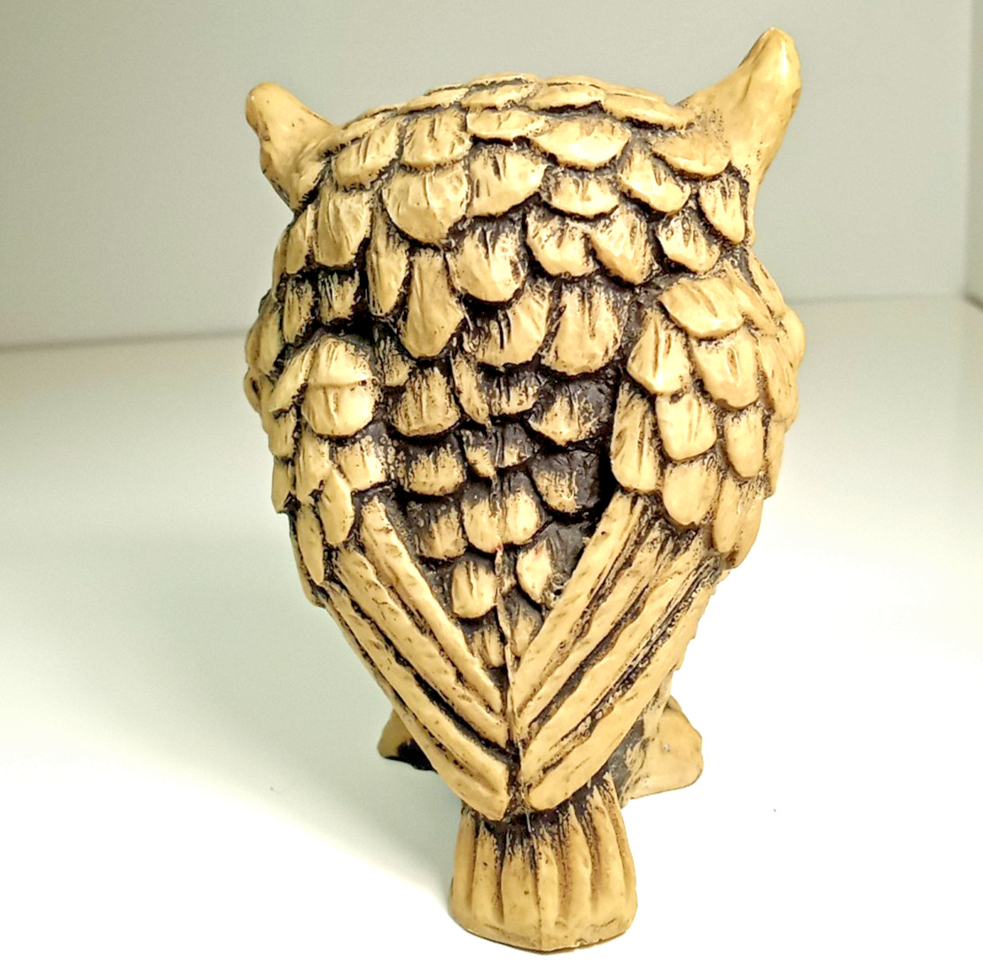 Owl figurine vintage, beige & black resin, 5 ” tall but weighs 1 lb 5 oz, Unique