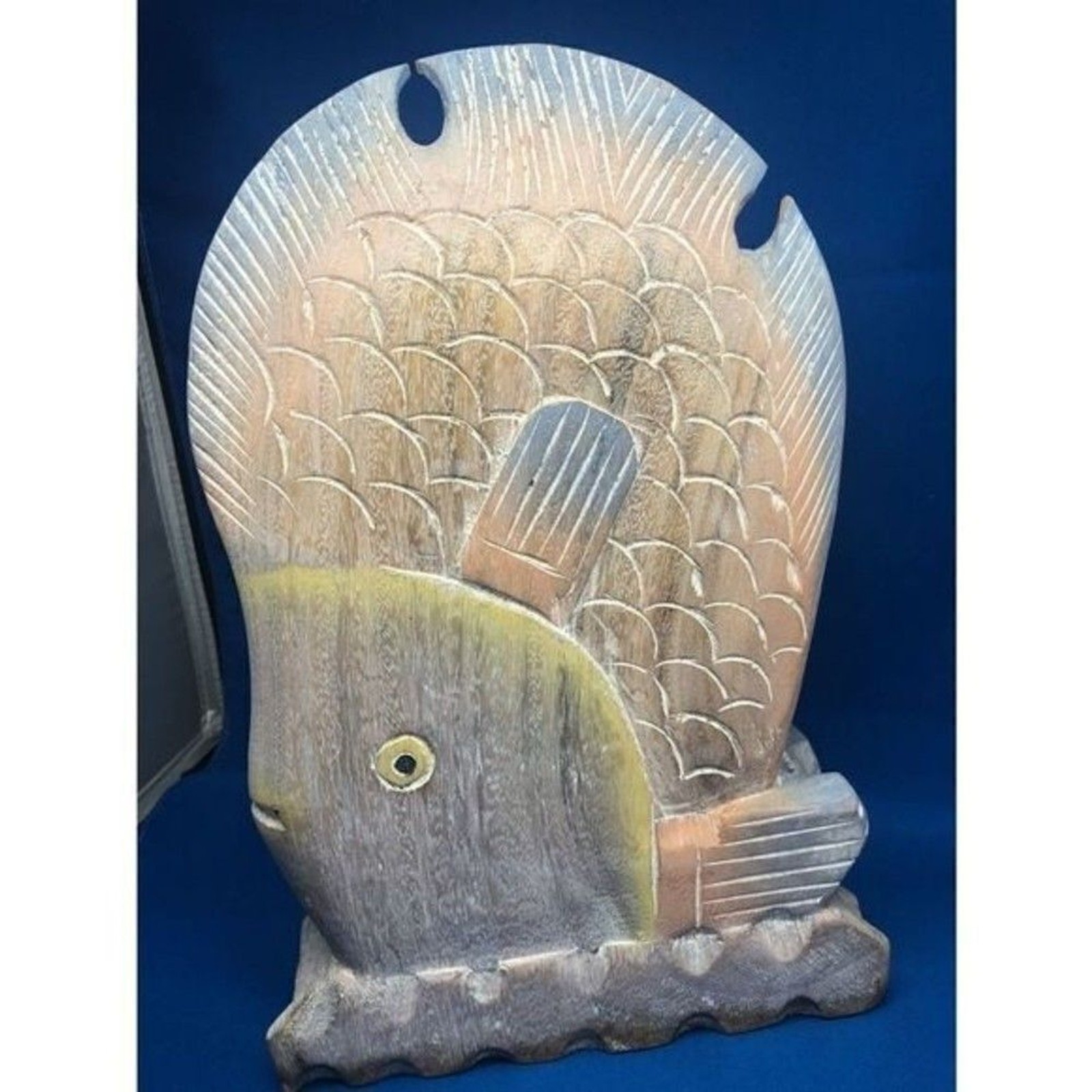 Folk Wood Art Large Fish 13.5”8.5 x 2 3/8″, HANDCRAFTED IN THAILAND.