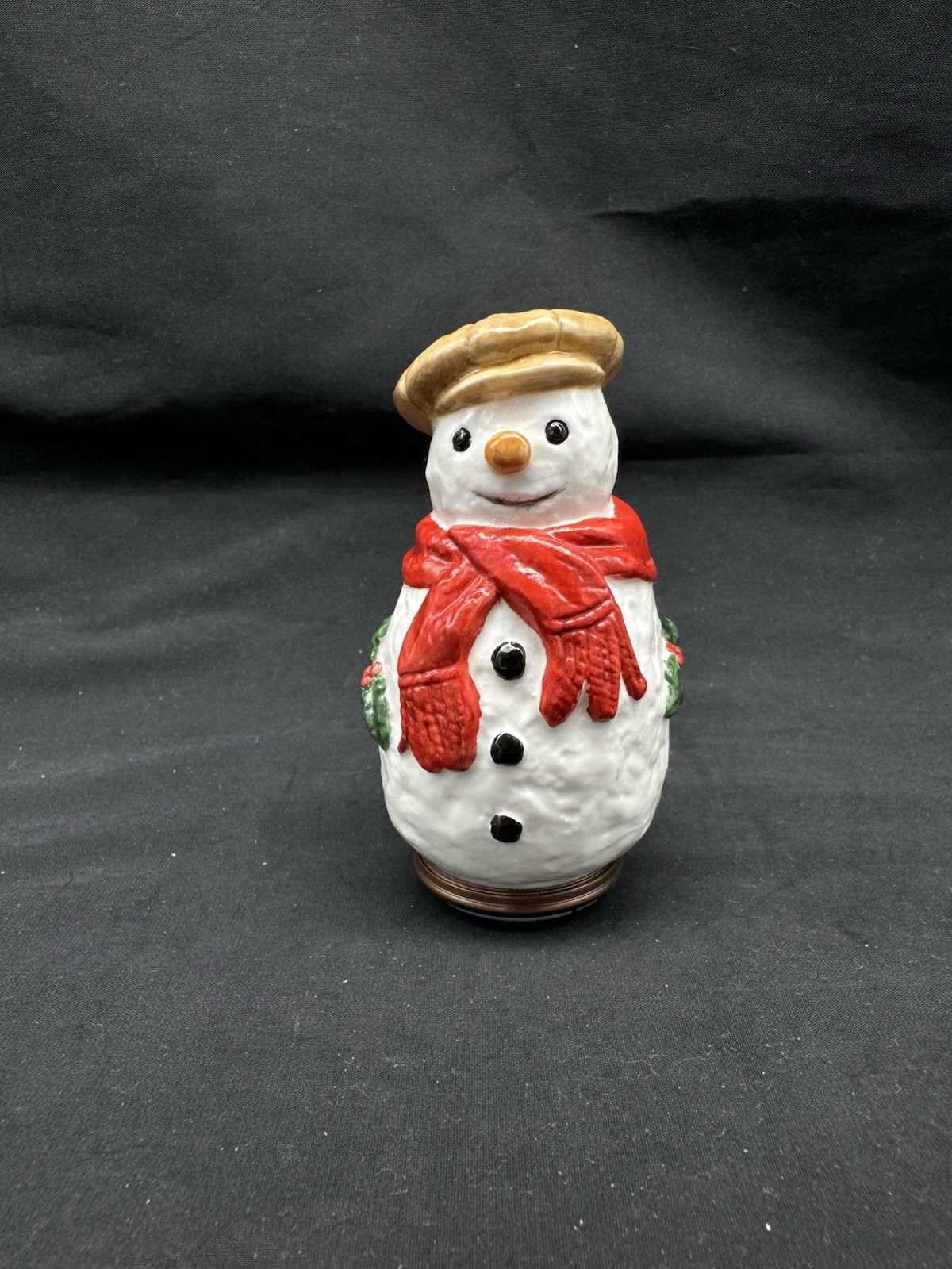 Halcyon Days Snowman Bonbonniere Enamel Trinket Box