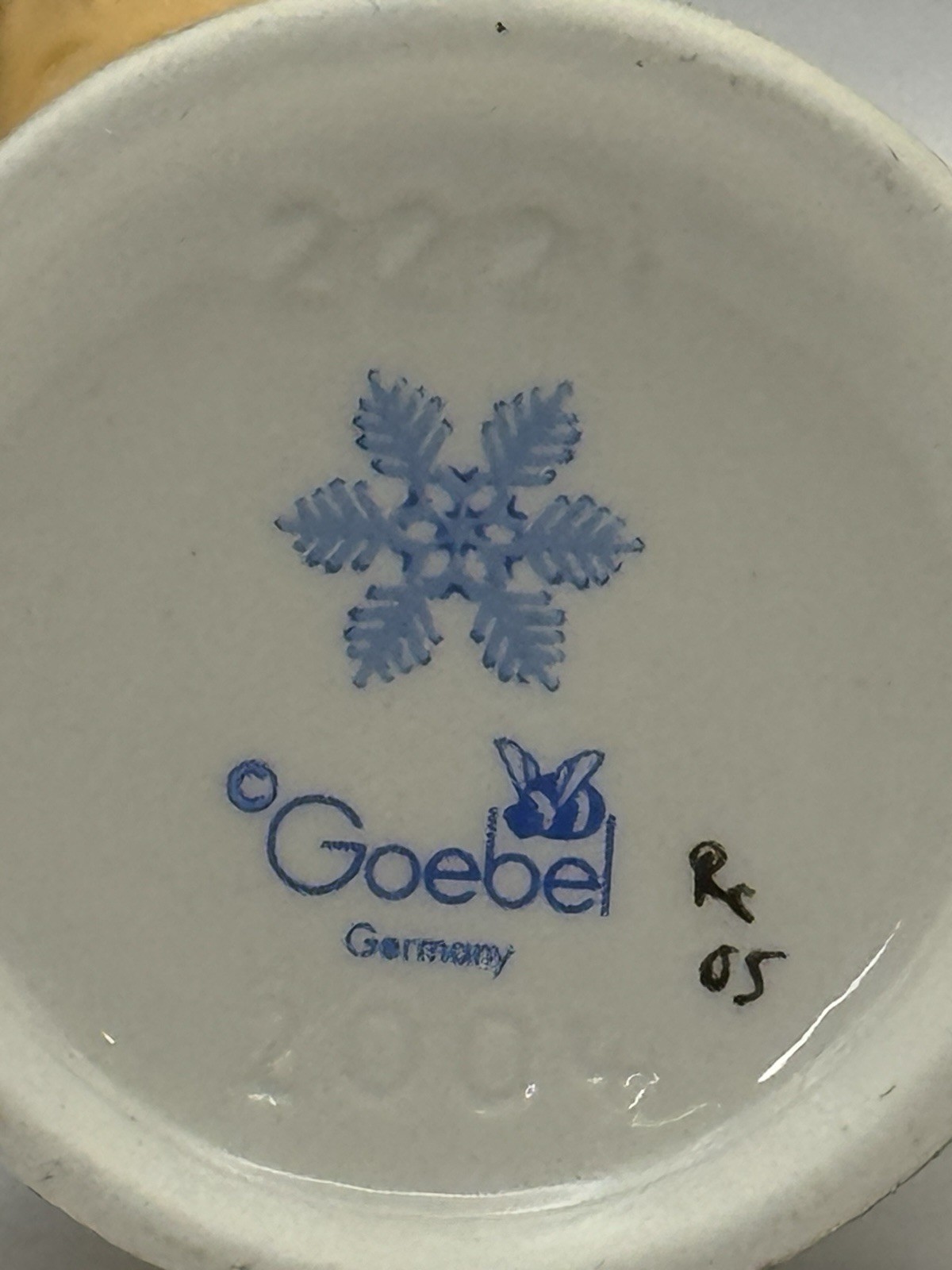 Goebel Hummel Scape Winter Magic 2004 & All Bundled Up Hummel Figurine 2221
