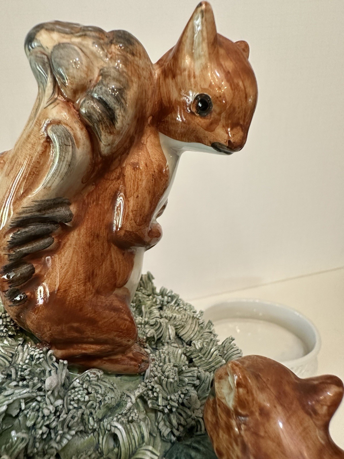 VTG NICE! Porcelain Squirrels handmade in Italy Fall Trinket Container Decor