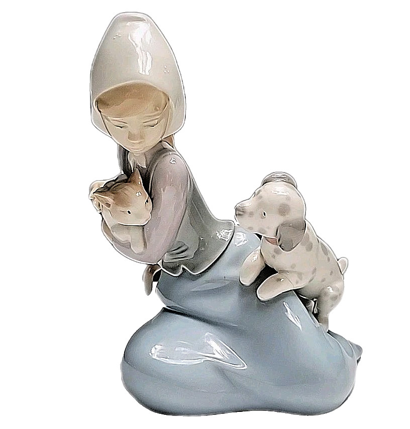 Lladro Porcelain Figurine Little Friskies Girl Holding Dog Puppy Cat VTG 1970’s