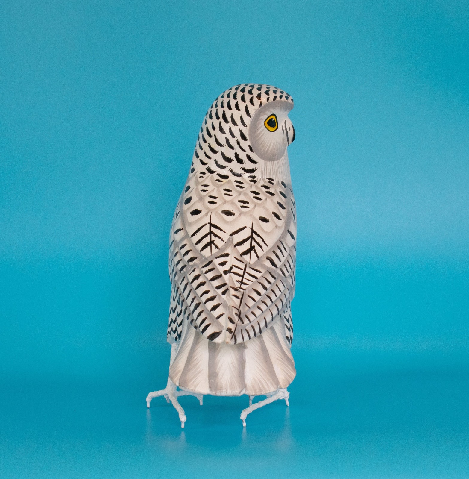 Wood Snowy Owl Figurine – Hand Carved Bird Sculpture, White Owl Wildlife Decor