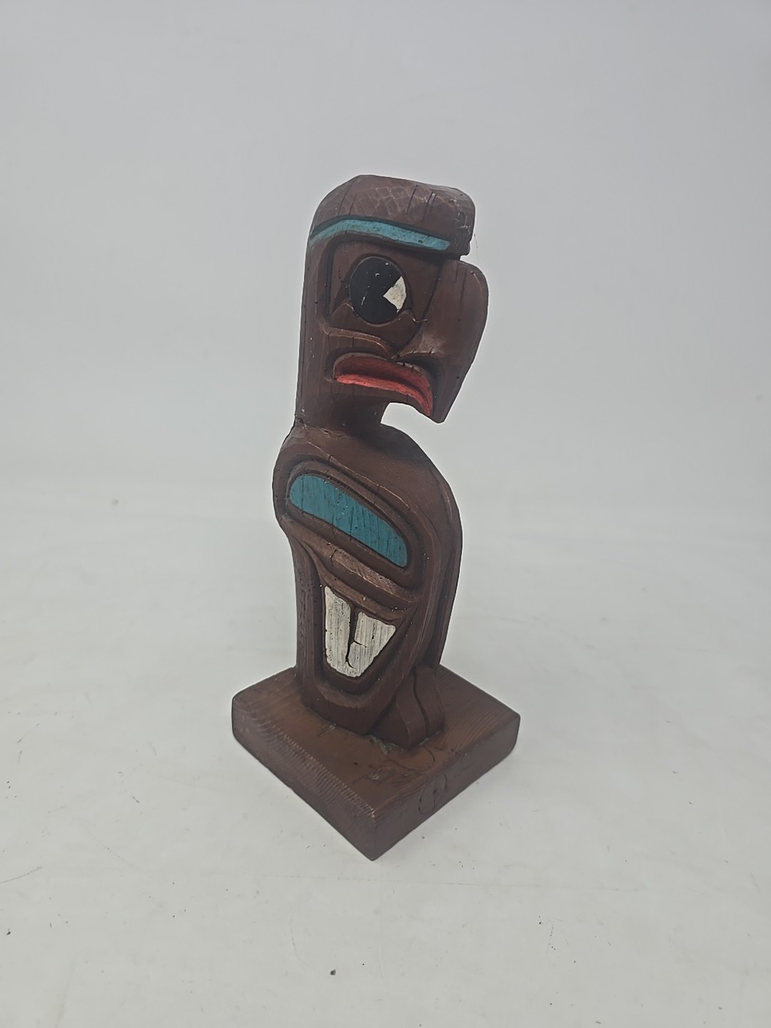 Tufflukk Alaska Wooden Look Totem Pole 8.5 inches Red Teal White