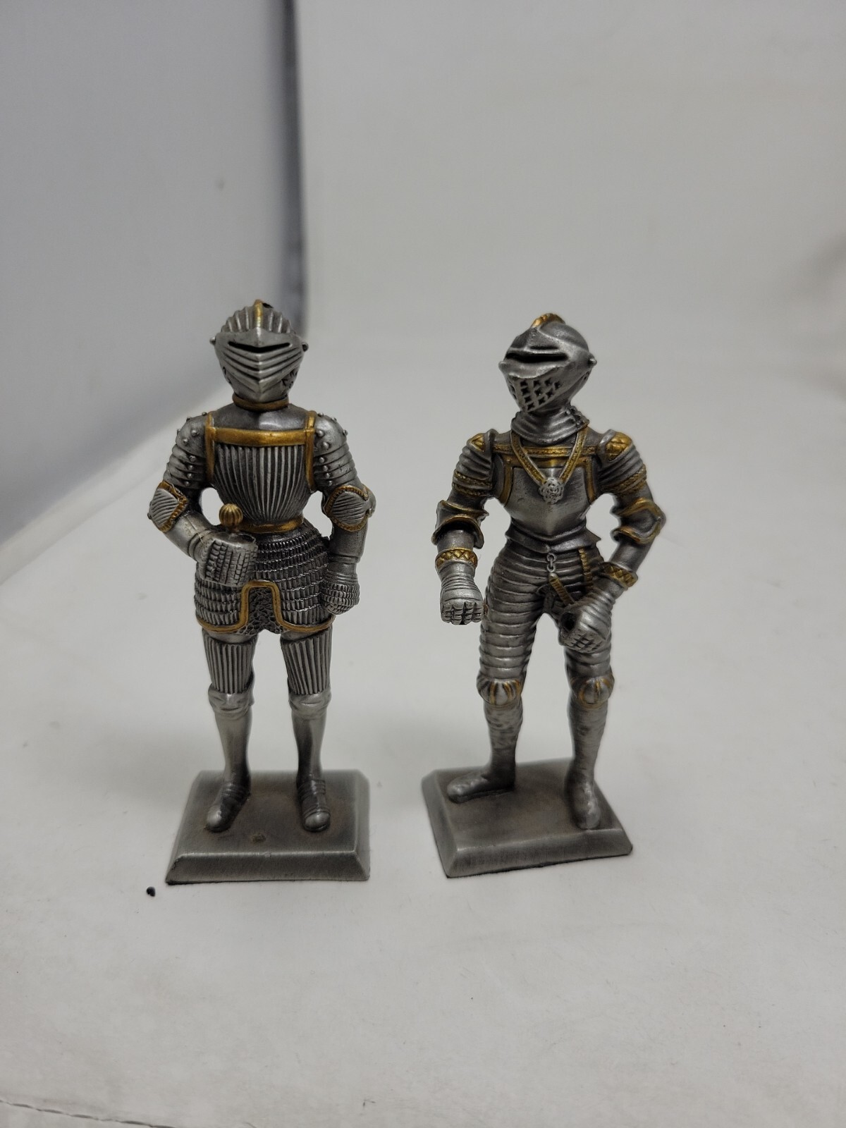 2x 2012 Veronese Knight Summit Pewter Gold Figurine 8 oz Medieval Realistic 1a