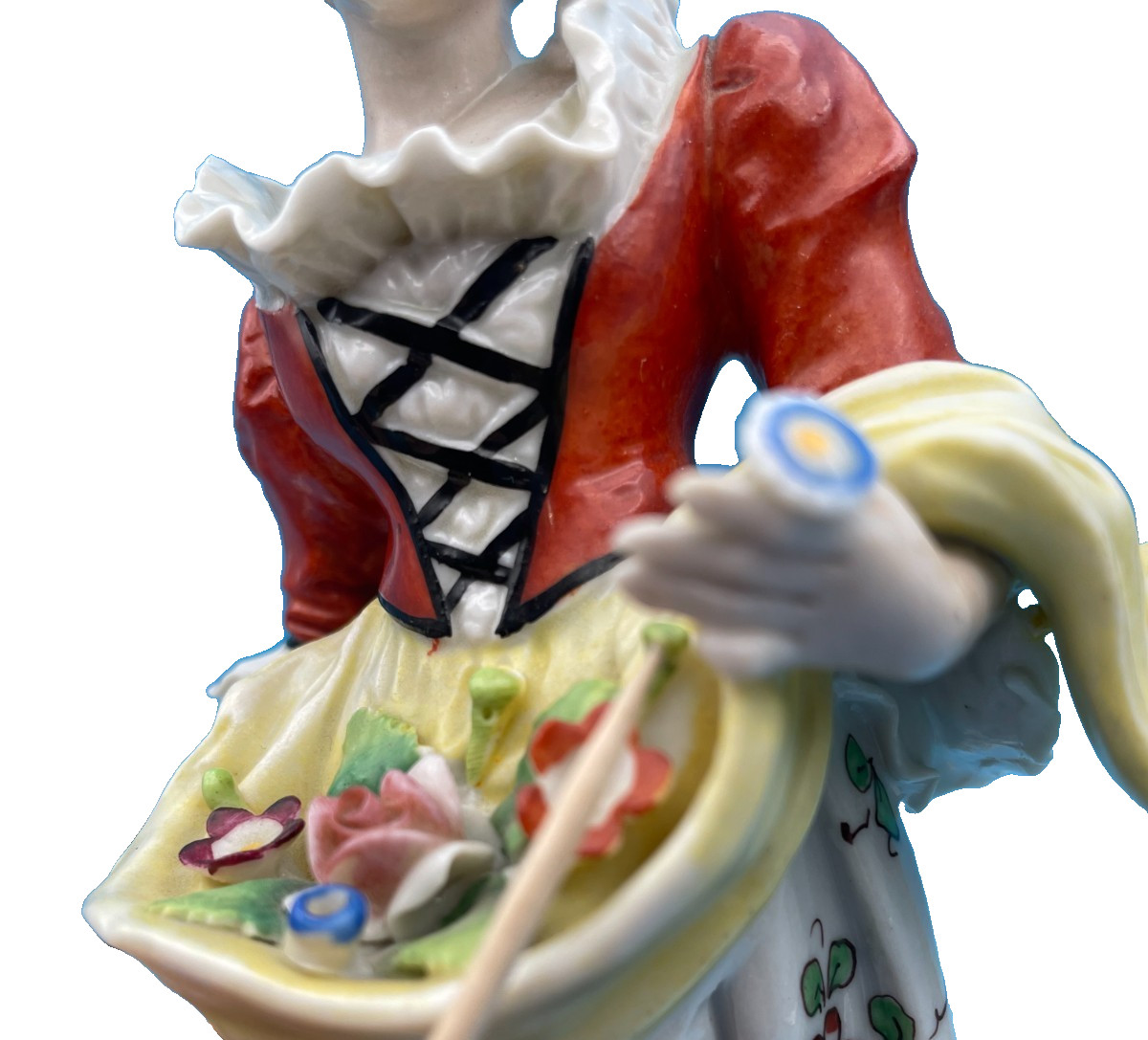 Beautiful Sitzendorf Couple Man w/Flowers In a Basket & In Woman’s Apron