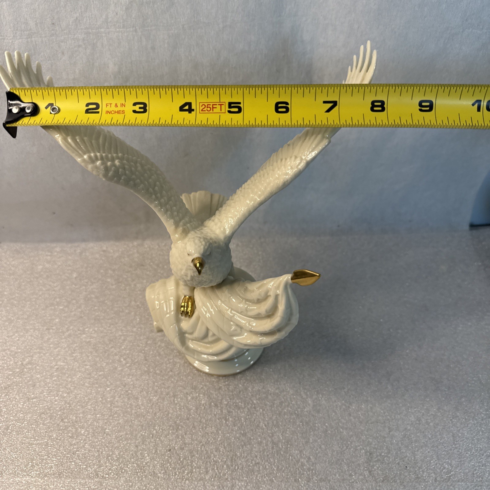 Lenox “THE EAGLE OF FREEDOM” Fine Ivory Porcelain Figurine 9 1/2” Tall