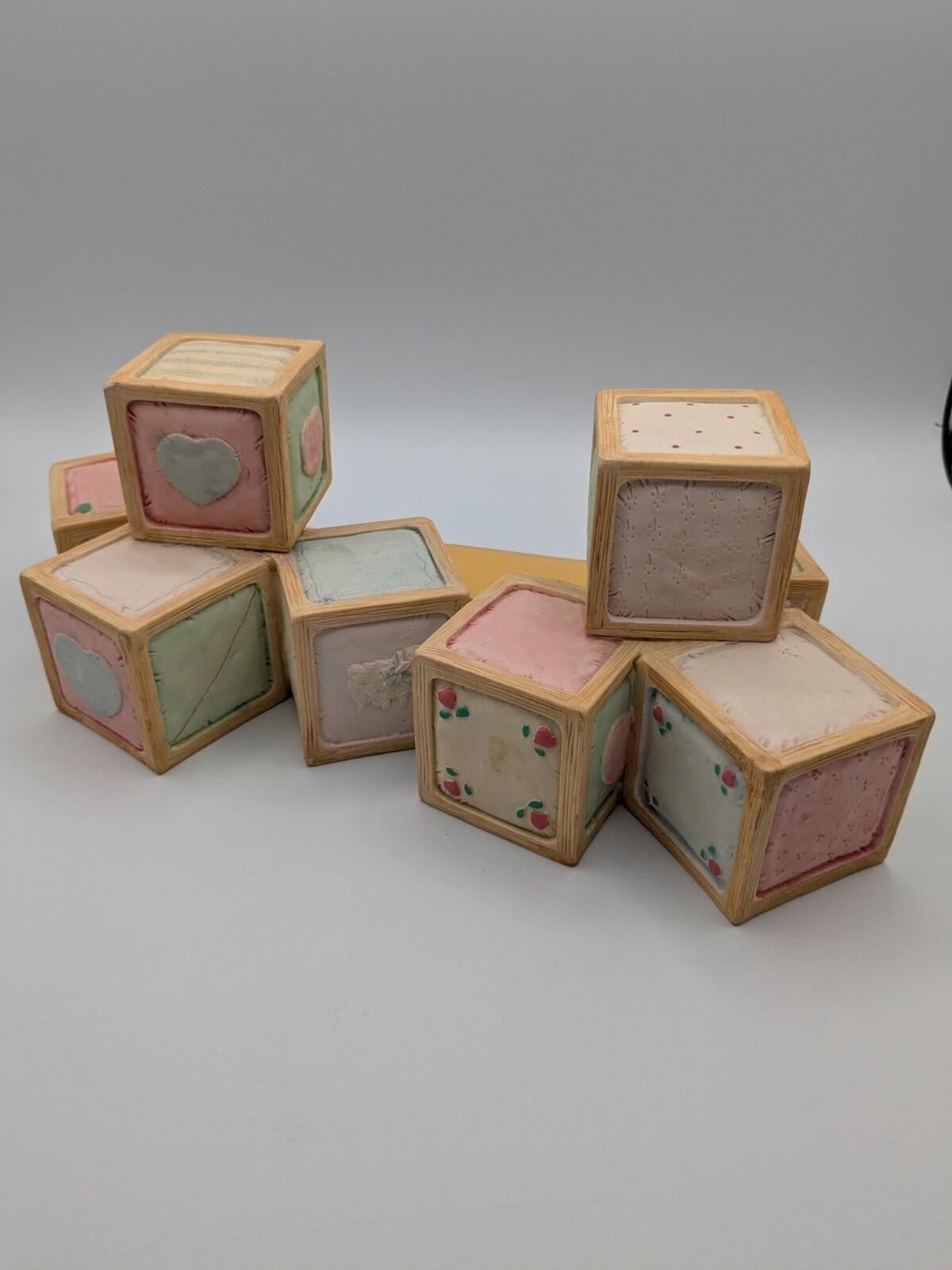Cherished Teddies Displayer (CRT004) 1992, Building Blocks Display Shelf