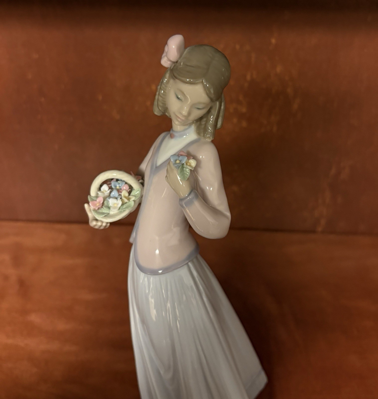 Lladro #7644 Innocence In Bloom 10” Tall Figurine Girl With Flowers