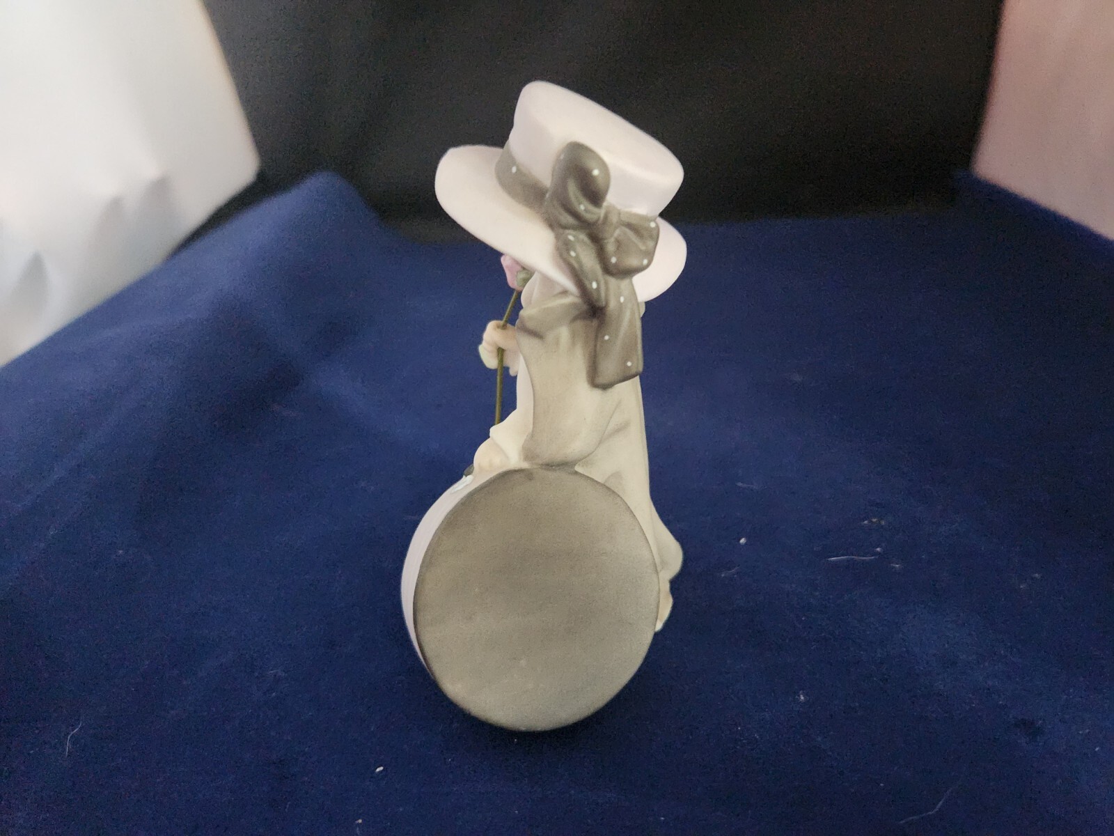 1997 Enesco I Can’t Wait To See You Pretty As A Picture Figurine 324167