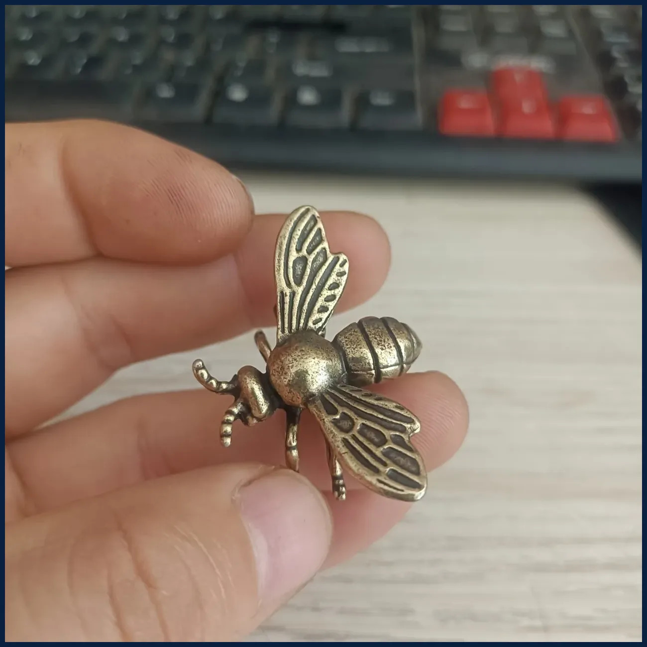 Solid Brass Honeybee Figurine Miniature Tea Pet Beetle Craft Desk Ornament Decor