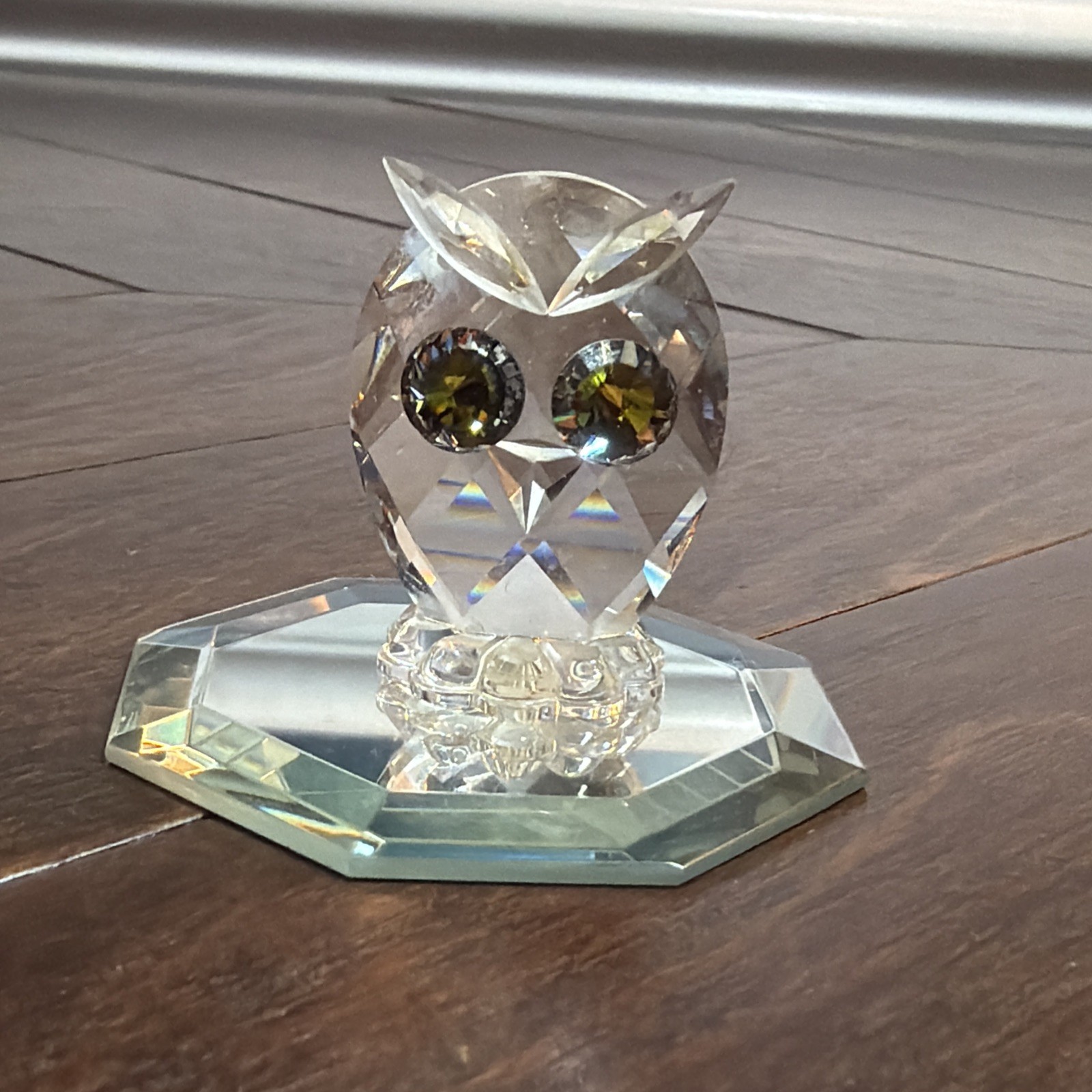 Swarovski Crystal Miniature Owl Figurine W/ citrine green eyes
