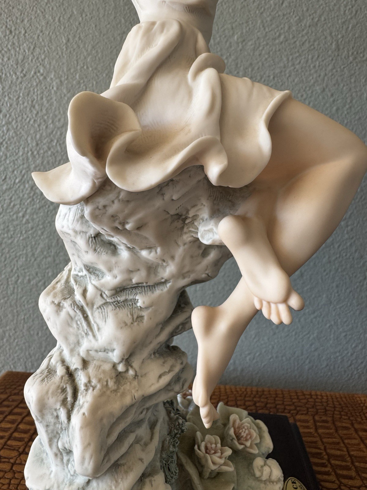 Florence Giuseppe Armani Summer Sunshine 0233F Figurine 1997 w/ Original Box