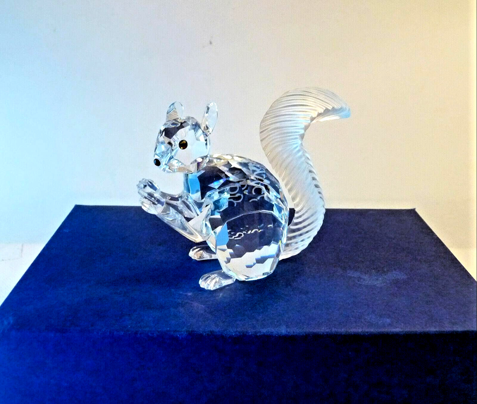 Swarovski Crystal Squirrel 10th Anniversary Edition 208433 w/Box & COA