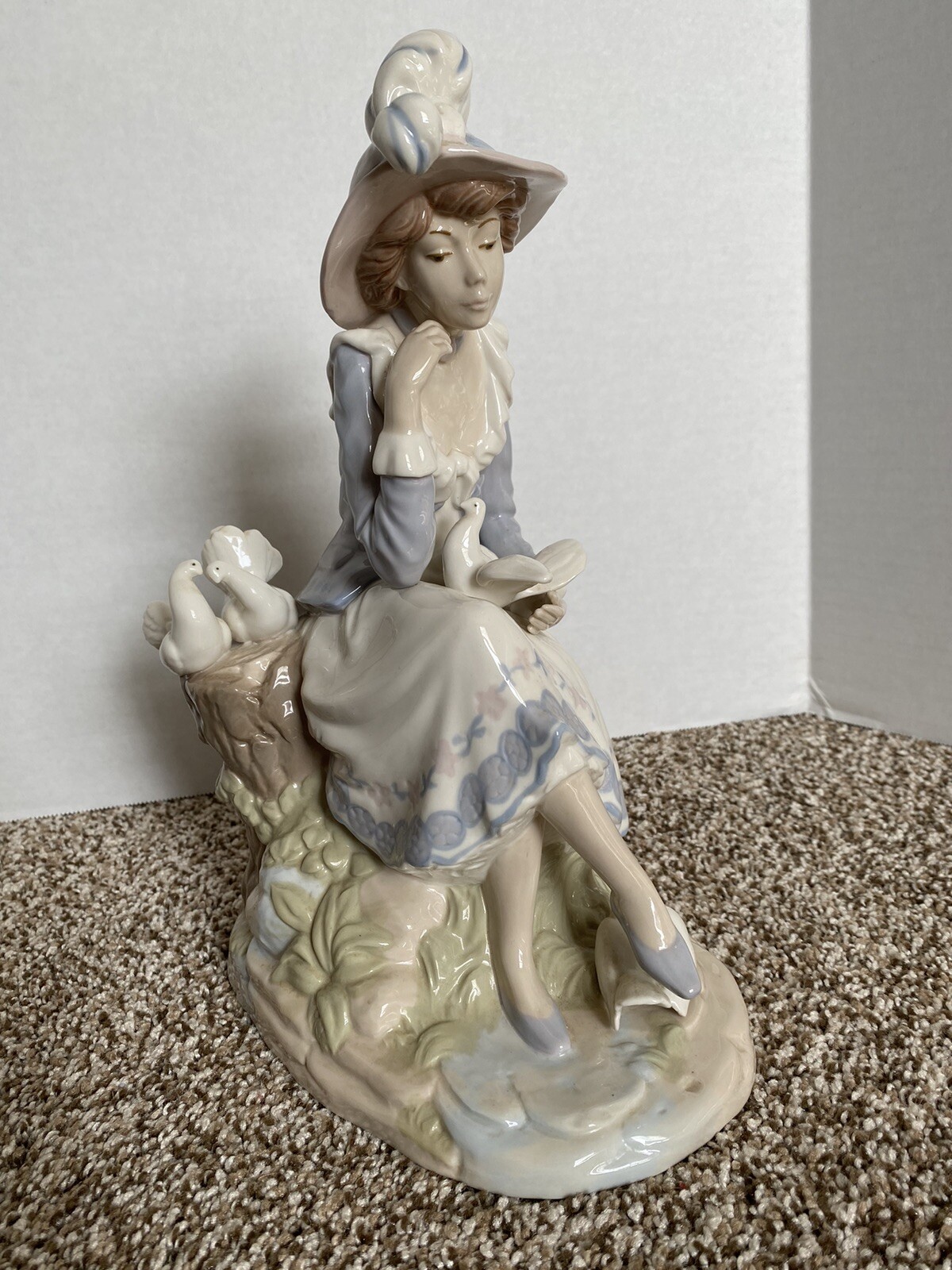 Nadal Spanish Porcelain Woman with Doves G-16-V #860 Excellent Lady Birds