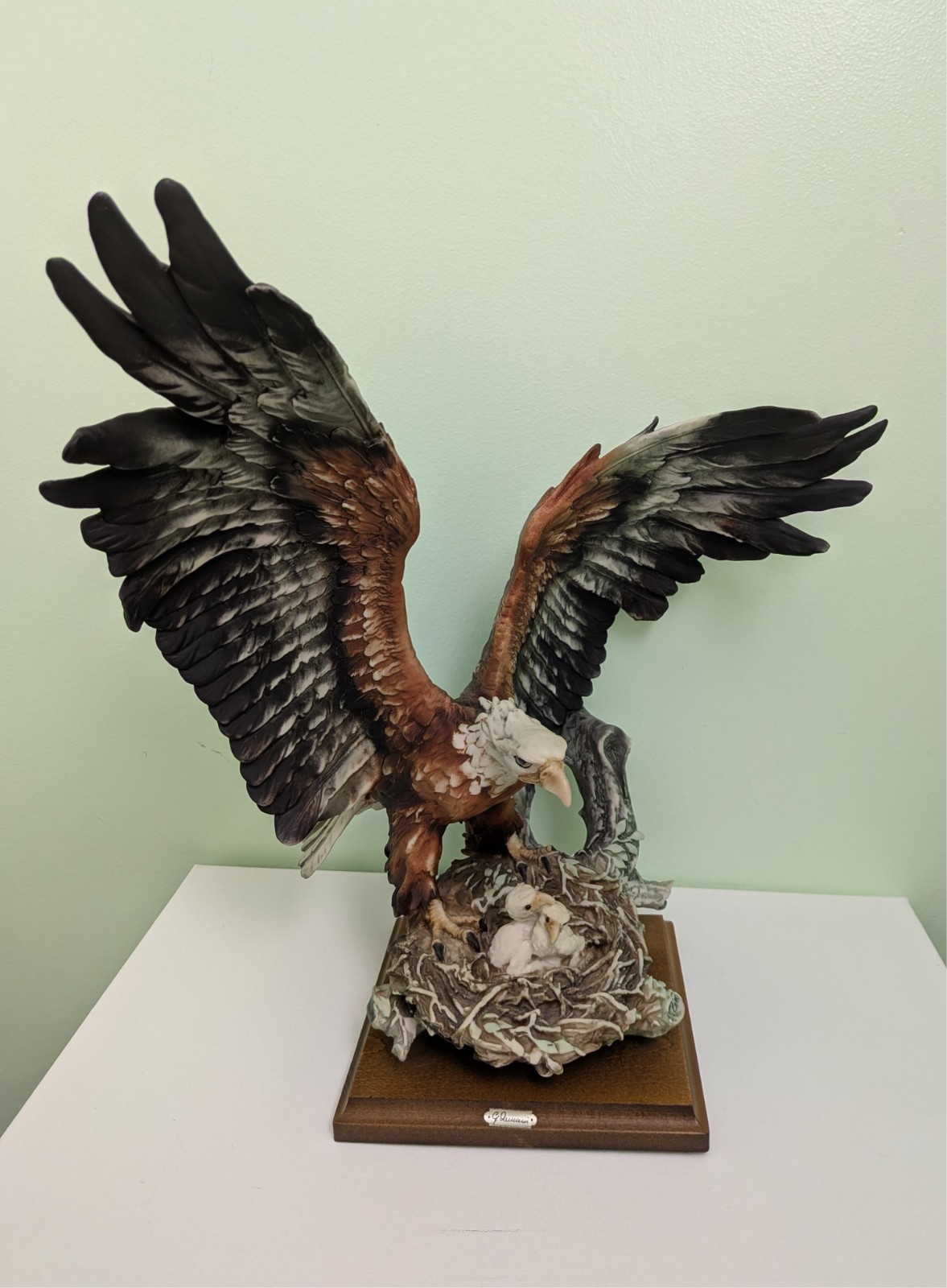 RARE Vintage CAPODIMONTE Giuseppe Armani 17″ Bald Eagle w/Nest Resin Sculpture