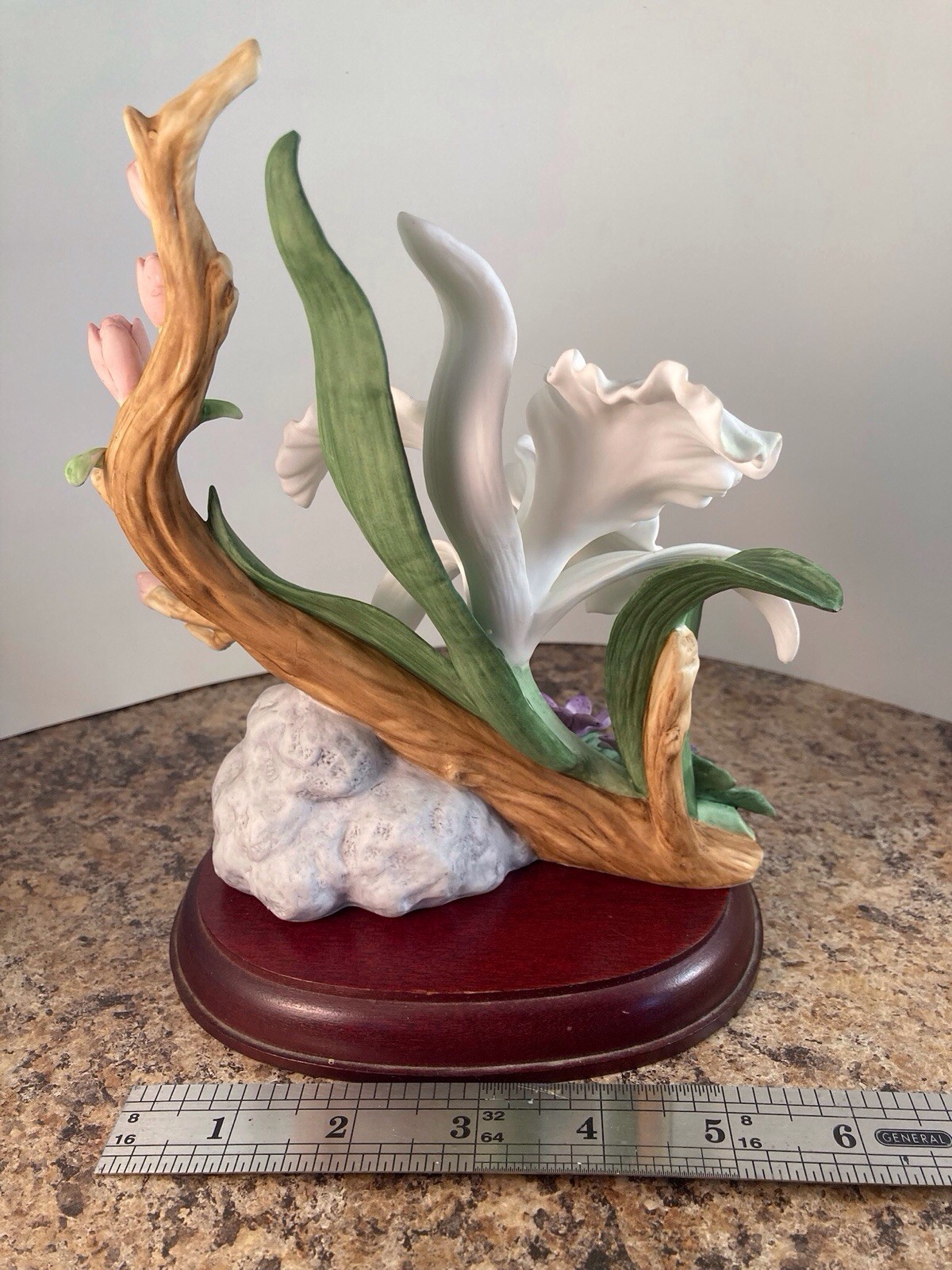 HOMCO #11862-03 Cattleya Orchid Masterpiece bone China