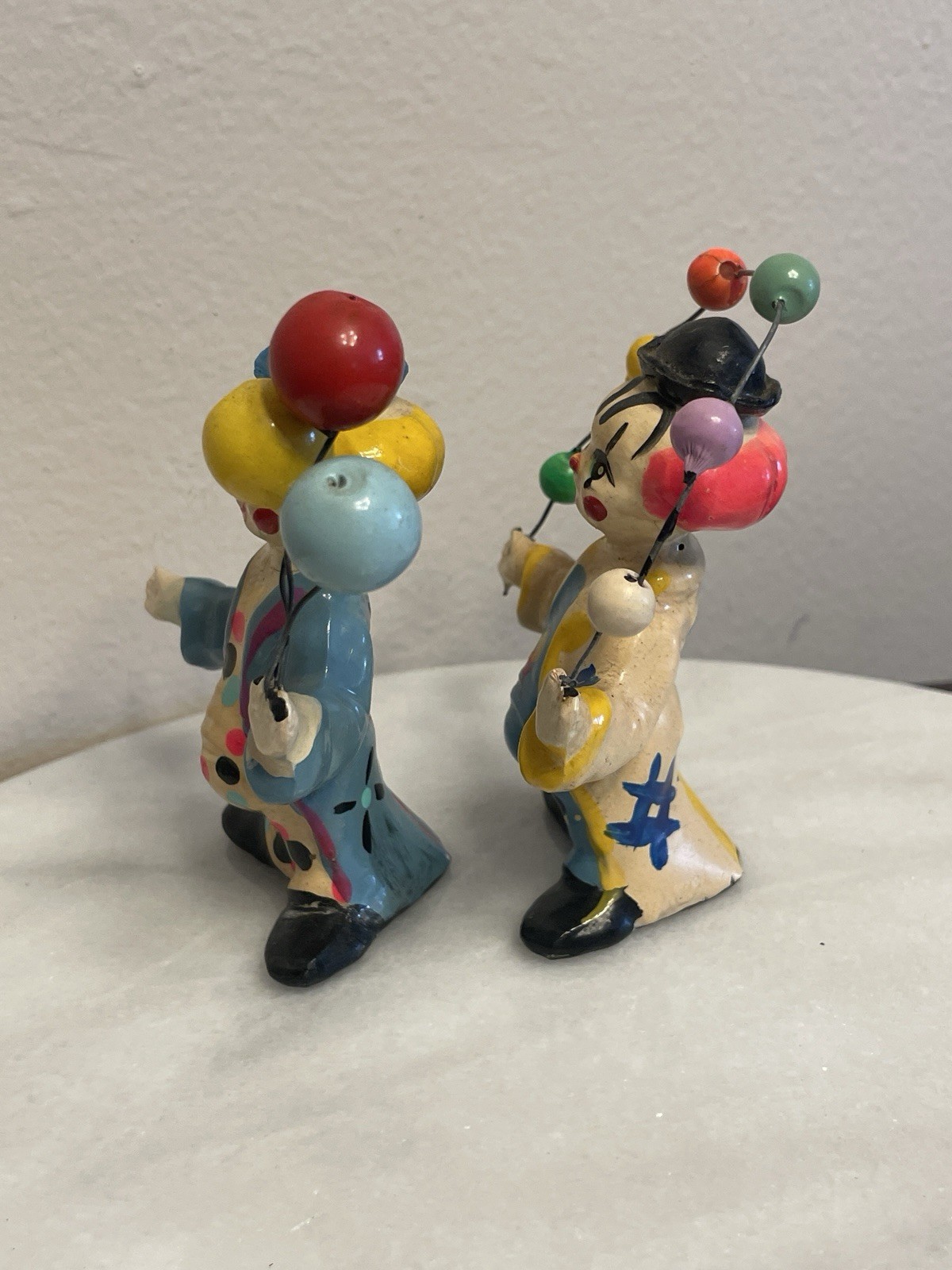 VTG Ceramic Circus Clown Pair Balls Juggling Balloons Figurines Display Set Rare