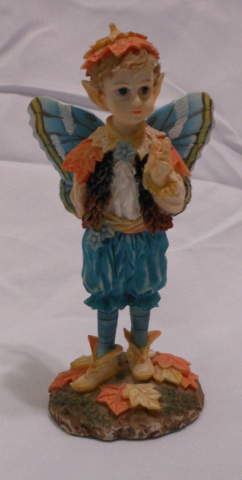 Fairie Fairy Figurine Winged 5-1/4″ High Unknown Origin Resin (Two Issues)